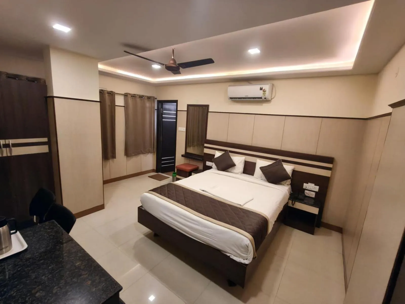 Anand Regency Majestic