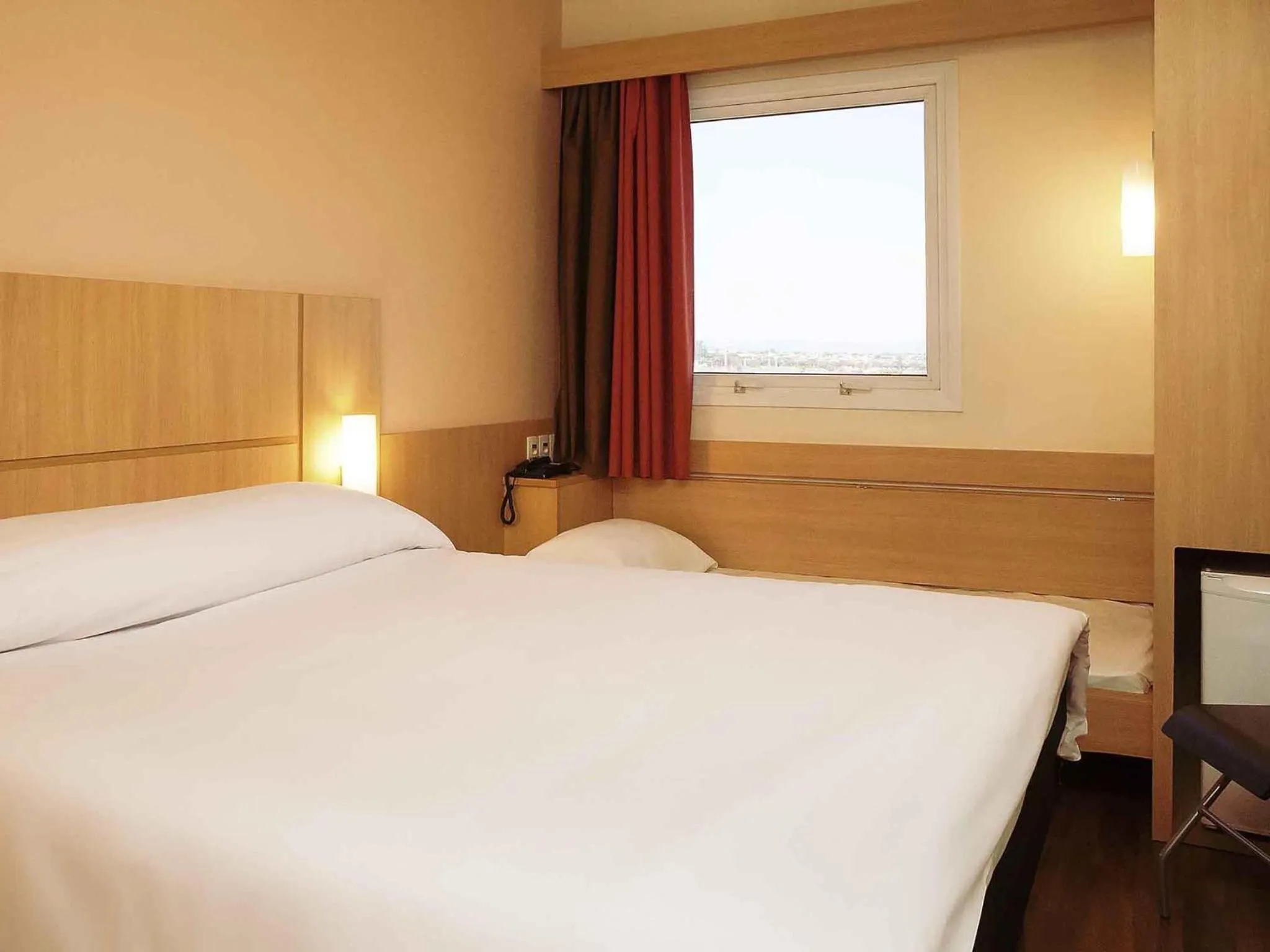 Bedroom, Bed in ibis Ourinhos