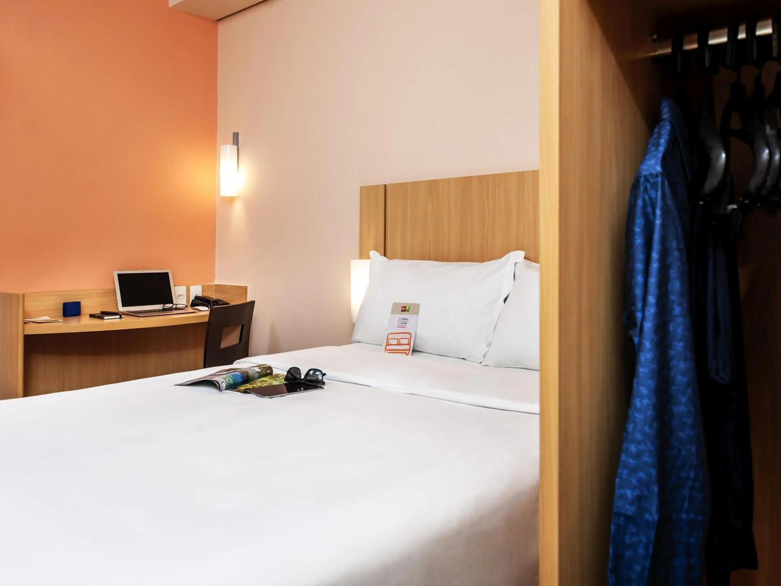 Bedroom, Bed in ibis Ourinhos