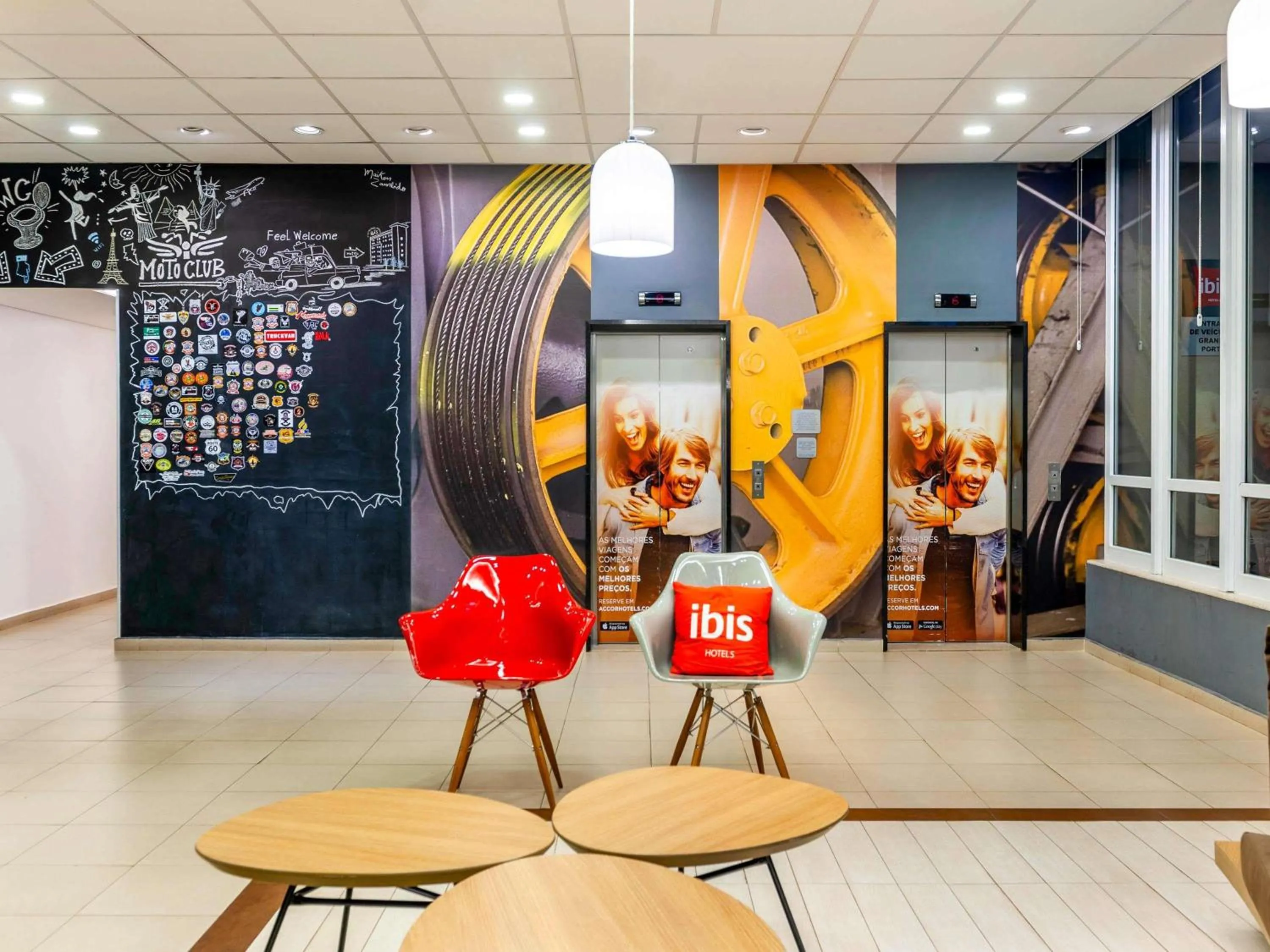 Lounge or bar in ibis Ourinhos