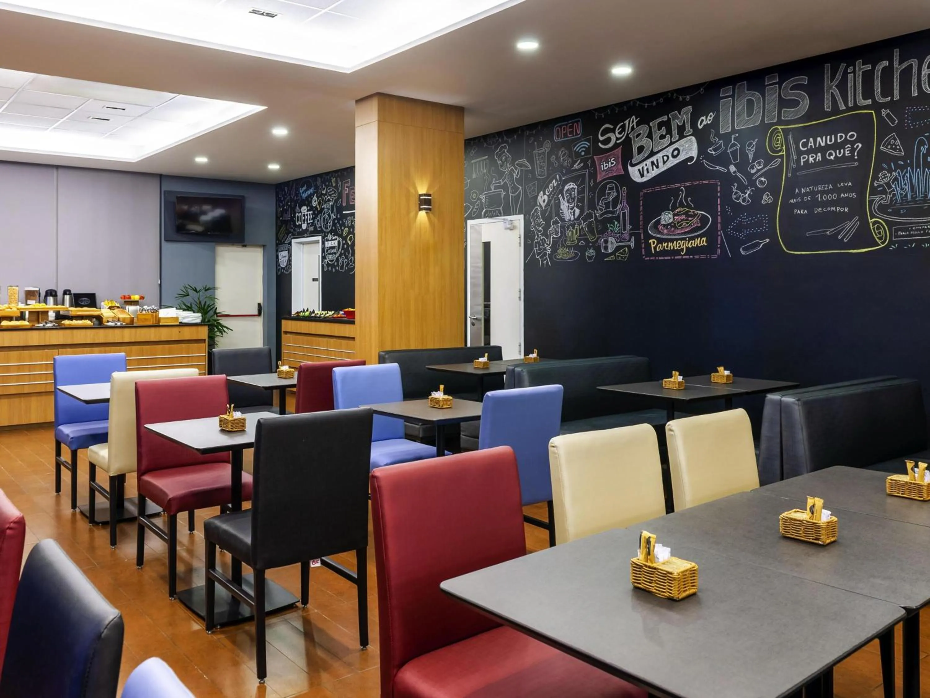 Restaurant/places to eat in ibis Ourinhos