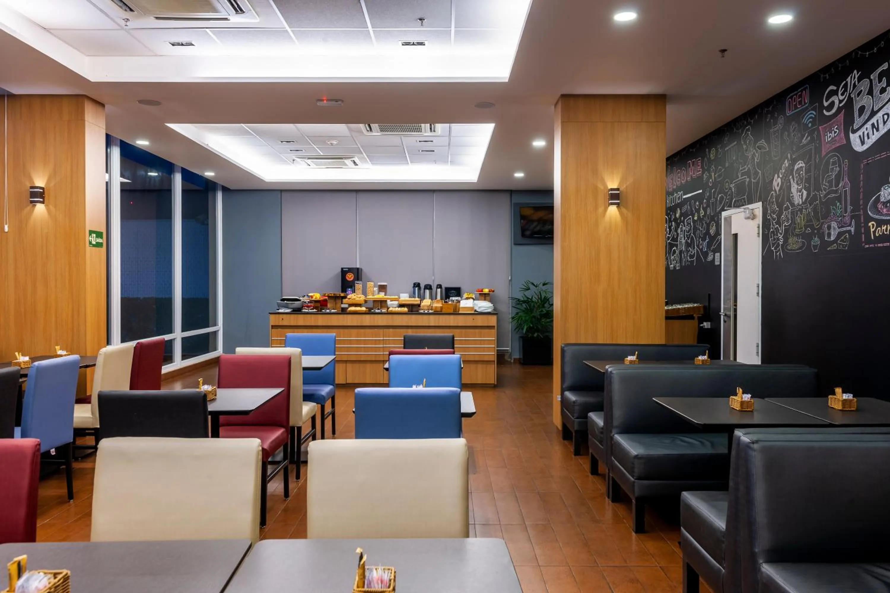 Restaurant/places to eat in ibis Ourinhos