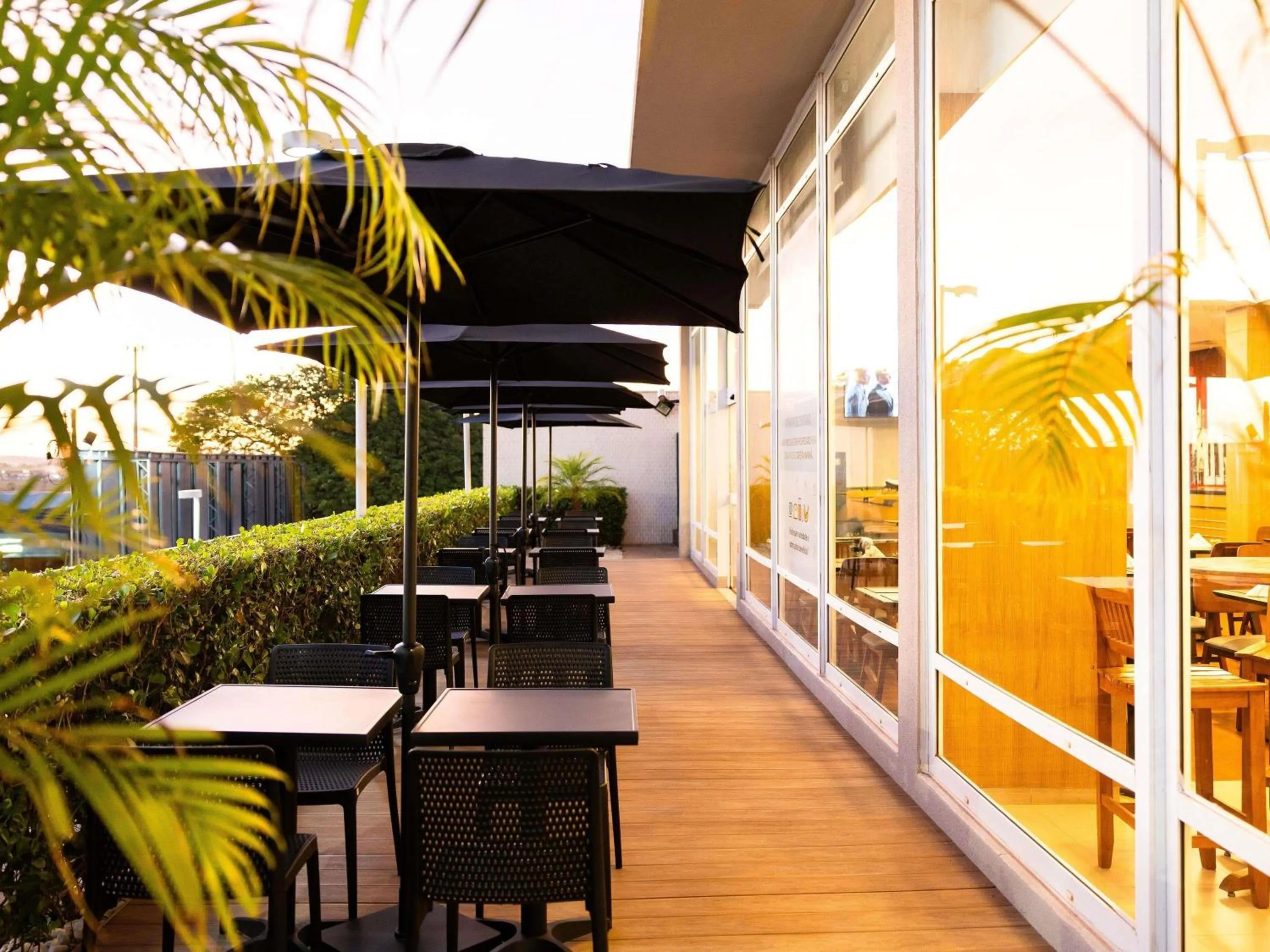 Lounge or bar in ibis Ourinhos