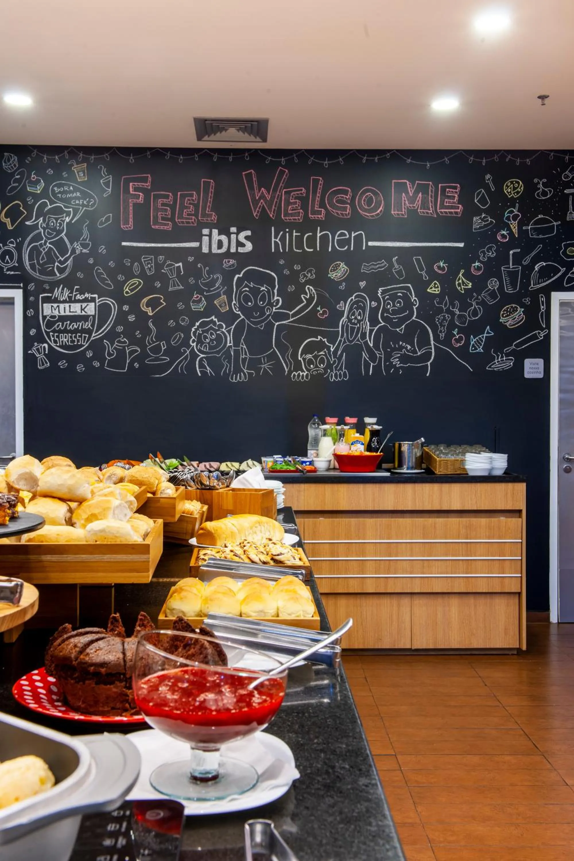 Buffet breakfast in ibis Ourinhos