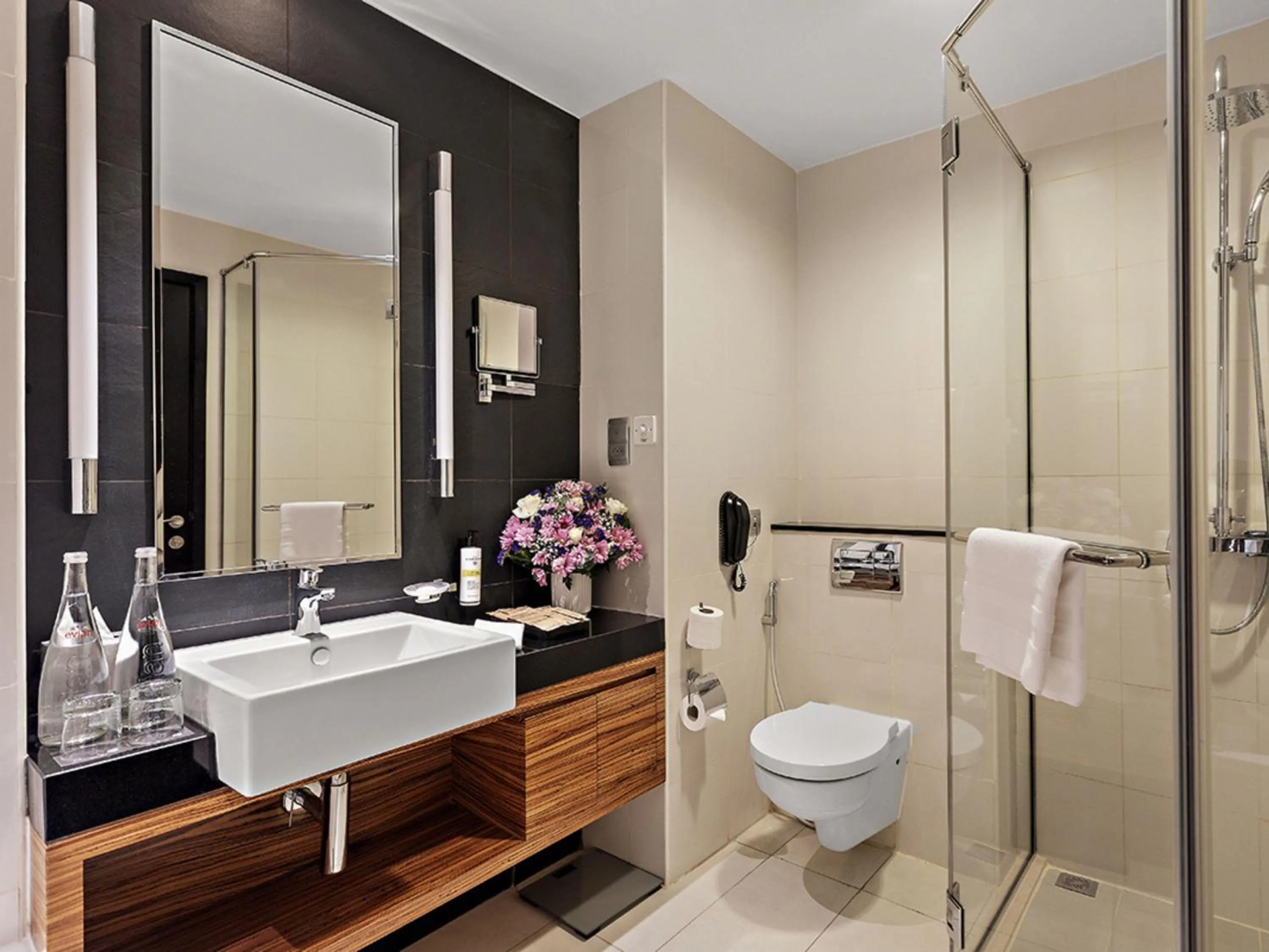 Bathroom in Pullman Dubai Jumeirah Lakes Towers