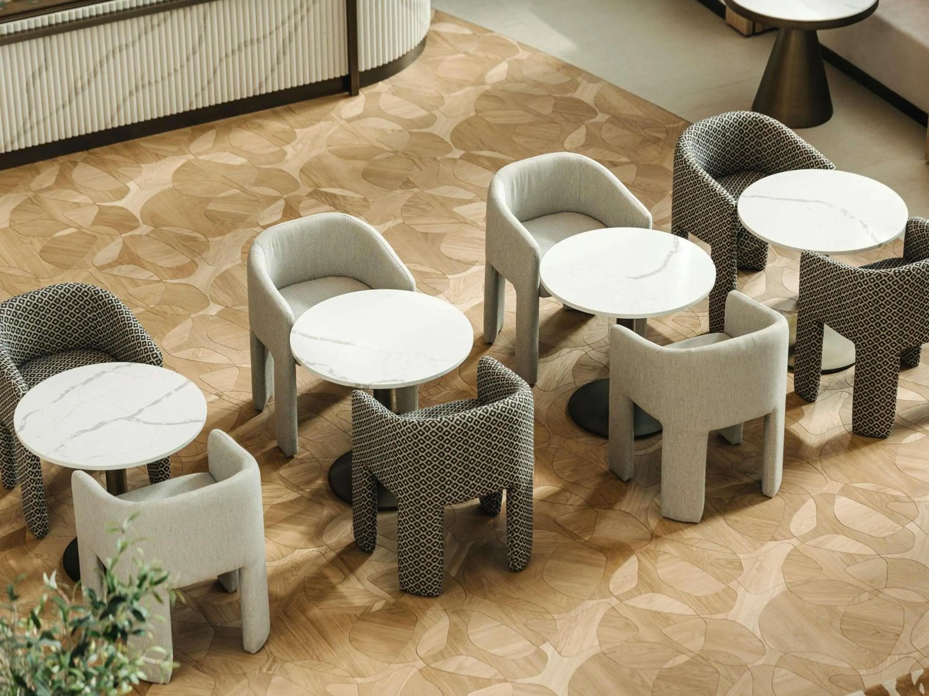 Restaurant/places to eat in Pullman Dubai Jumeirah Lakes Towers