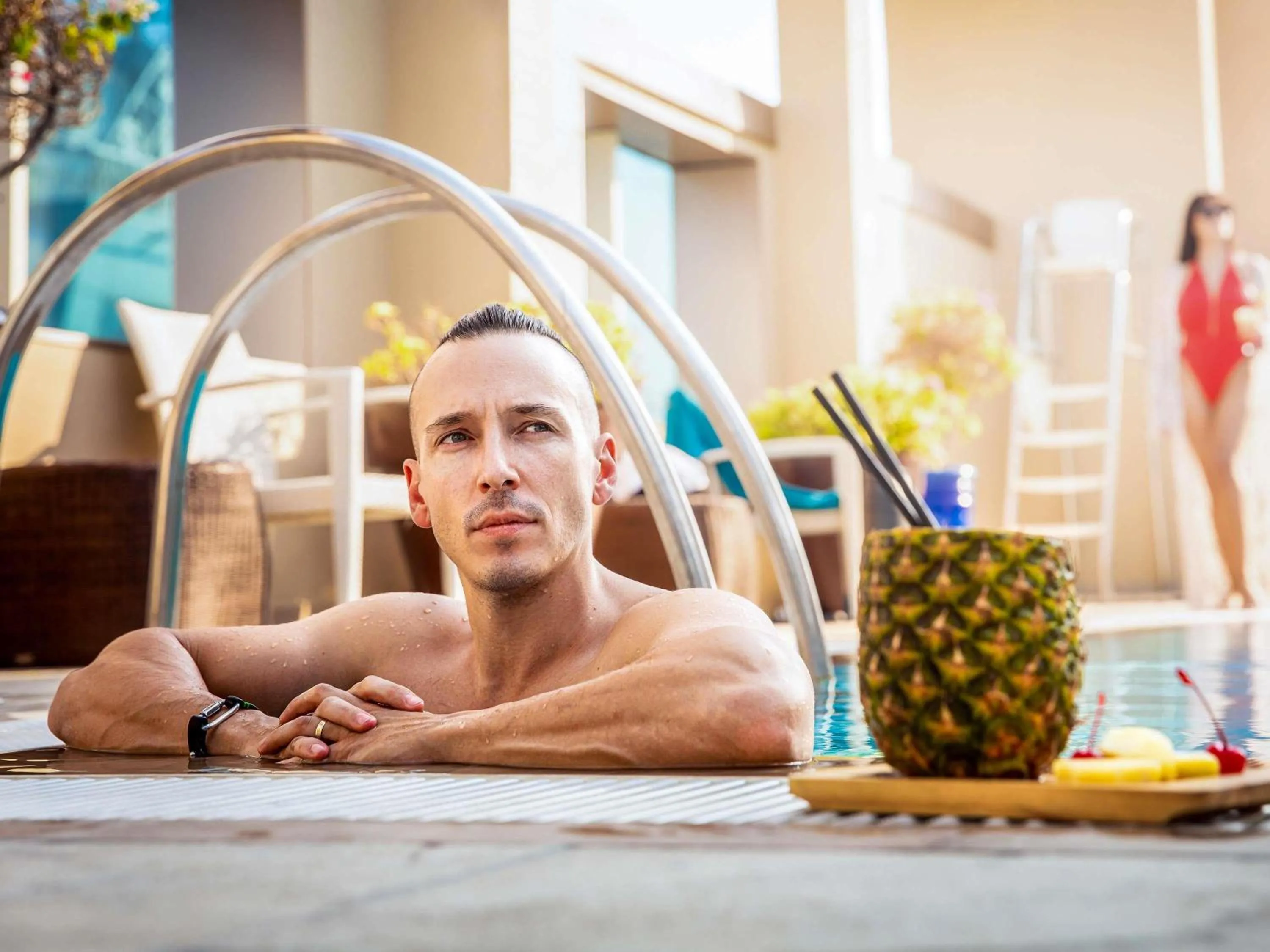 Lounge or bar in Pullman Dubai Jumeirah Lakes Towers