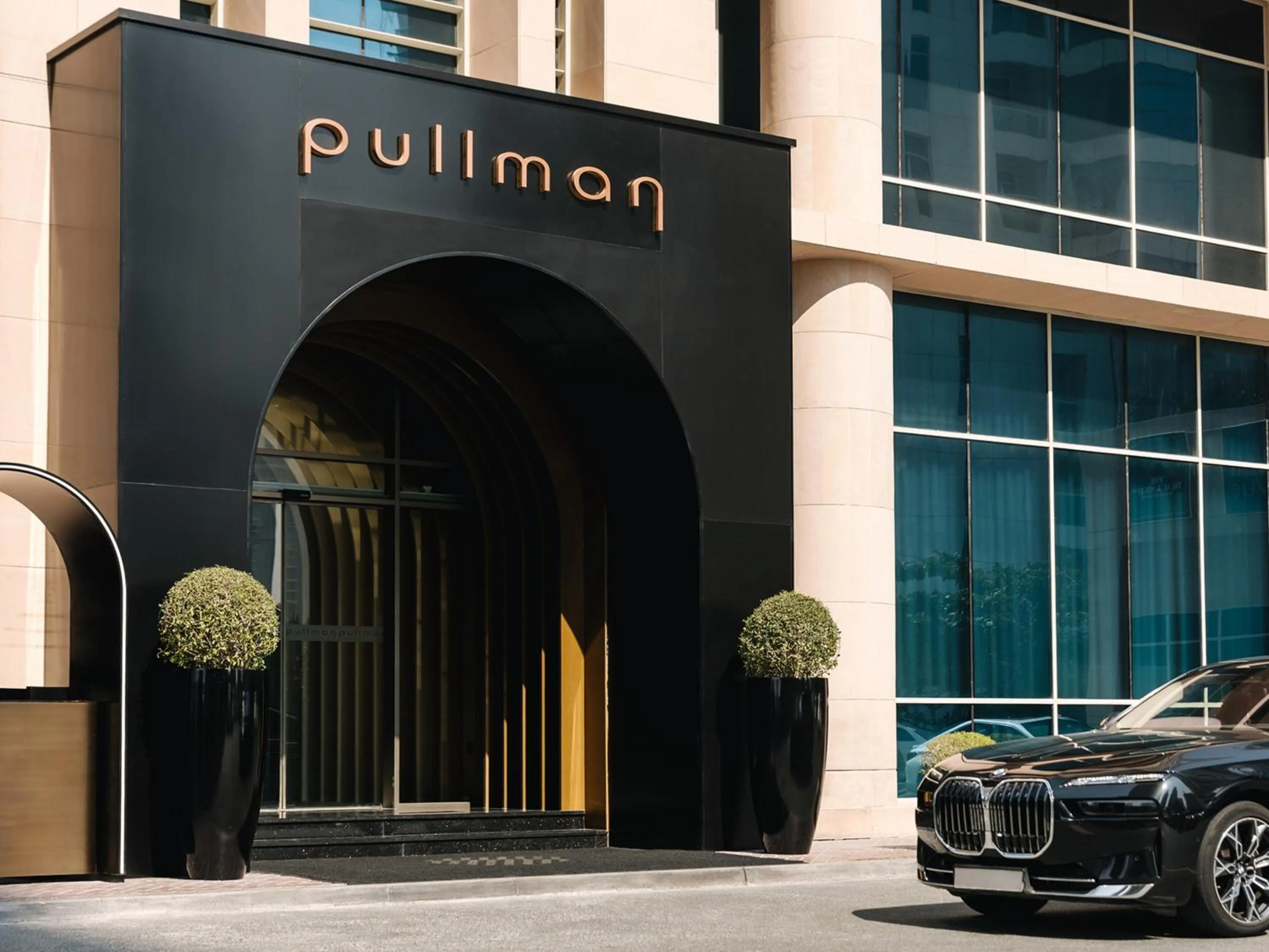 Property building in Pullman Dubai Jumeirah Lakes Towers