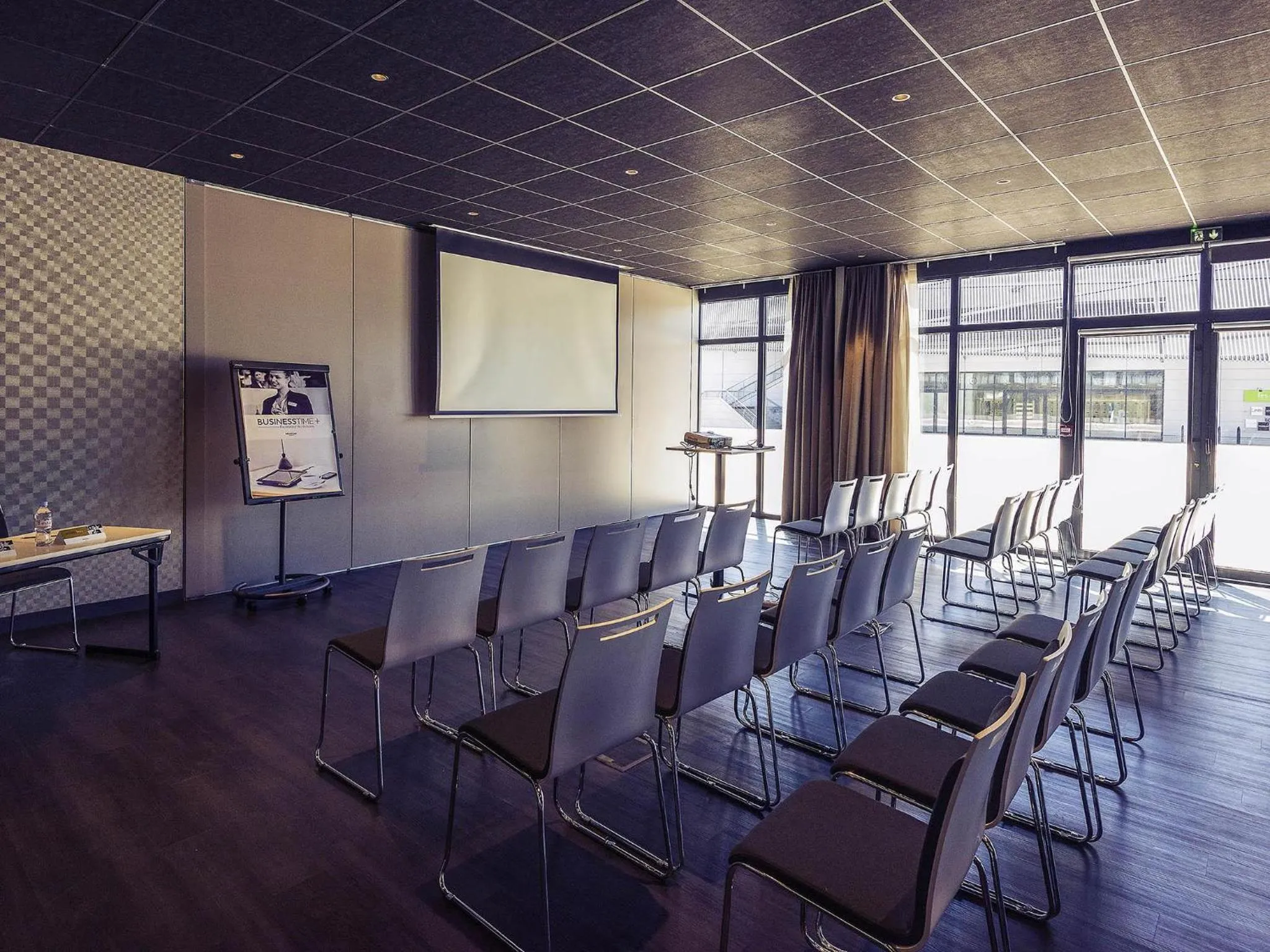 Meeting/conference room in Mercure Cherbourg Centre Port