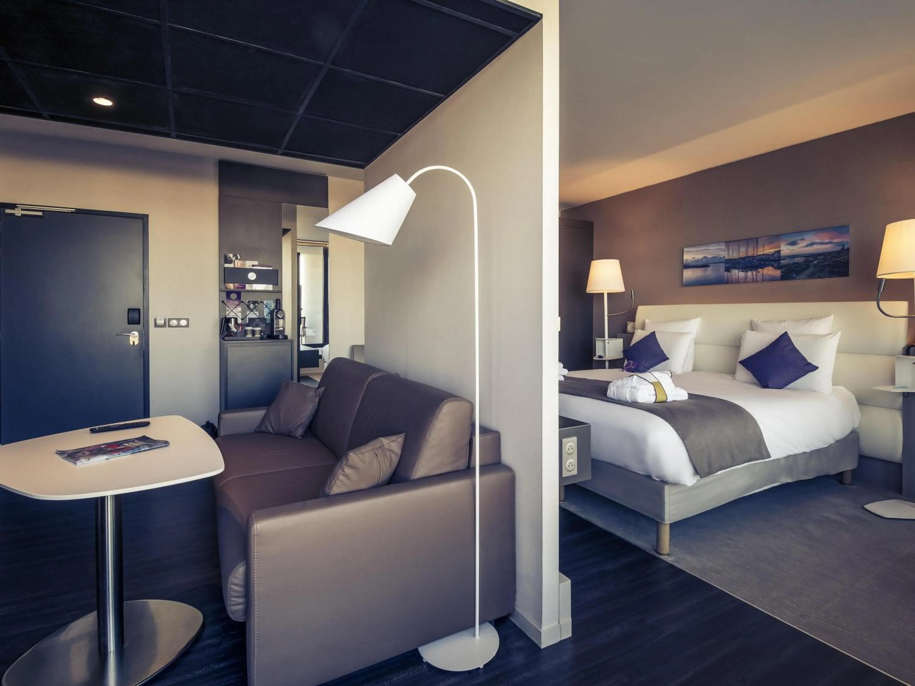 Bedroom, Bed in Mercure Cherbourg Centre Port