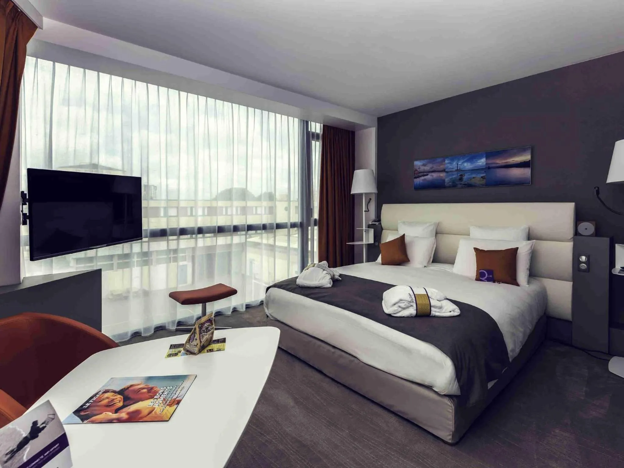 Bedroom, Bed in Mercure Cherbourg Centre Port