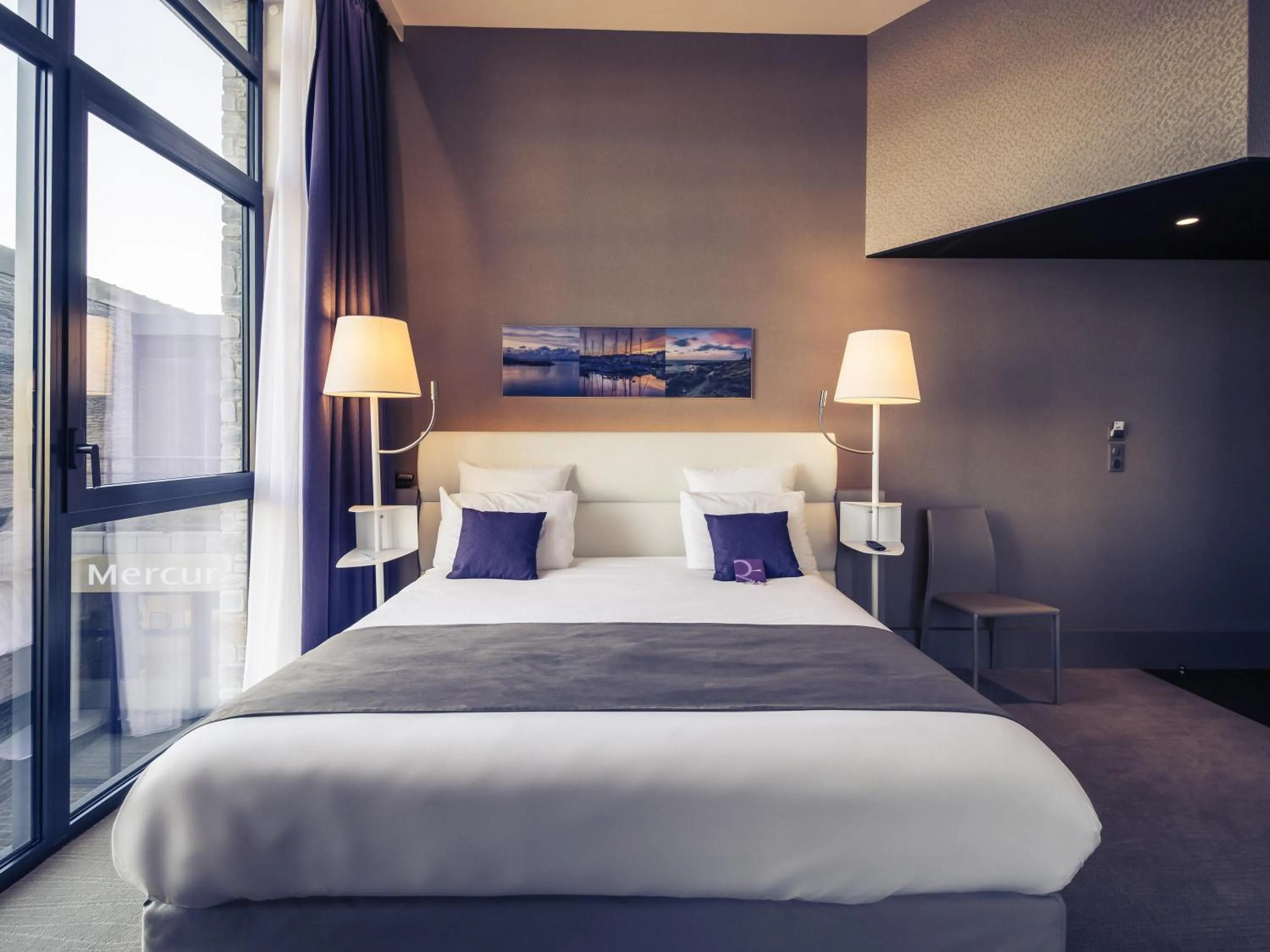 Bedroom, Bed in Mercure Cherbourg Centre Port