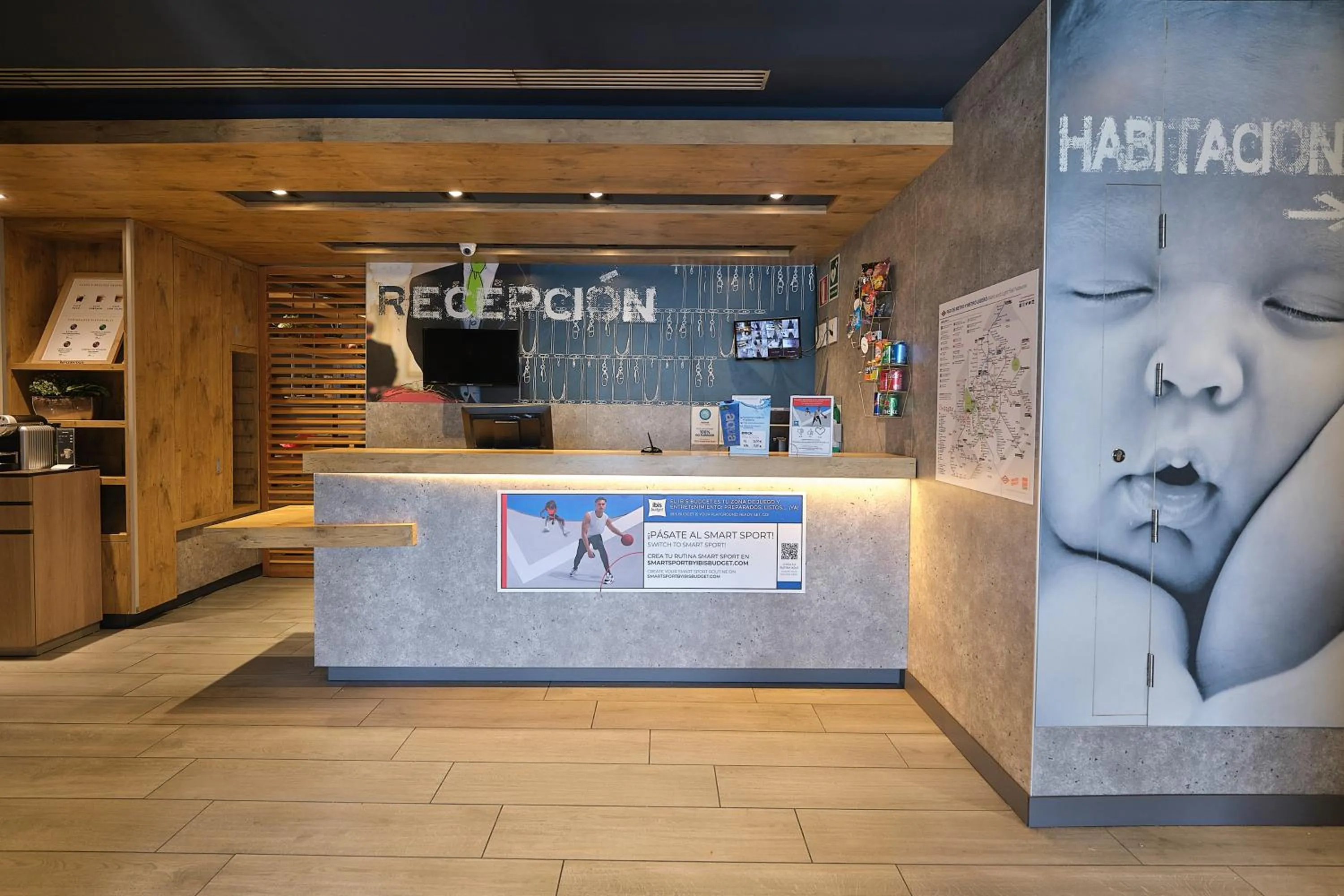 Lobby or reception in Ibis Budget Madrid Calle 30