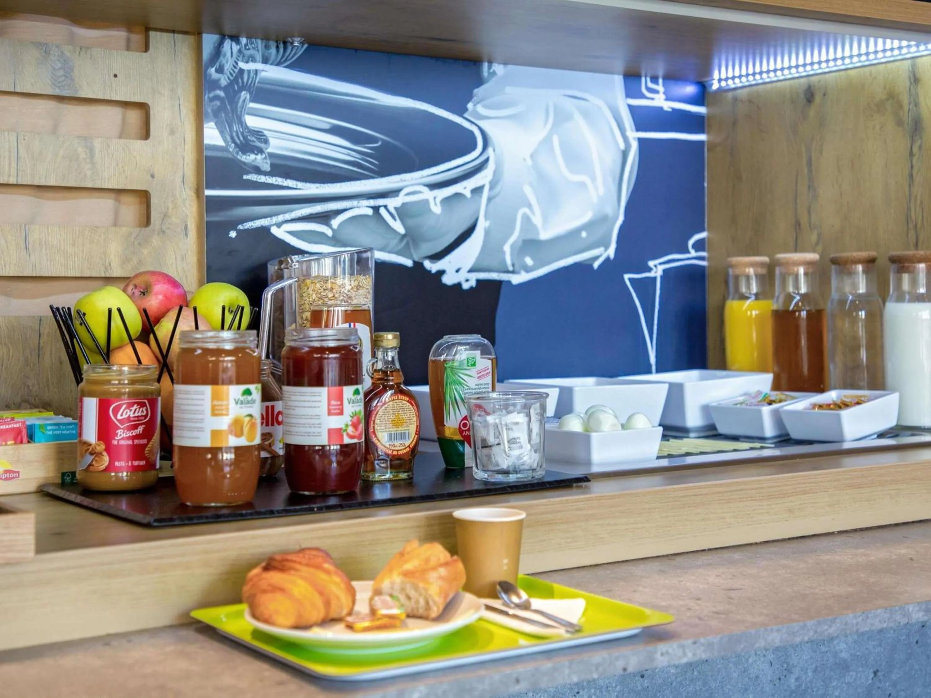 Breakfast in Ibis Budget Marseille Timone