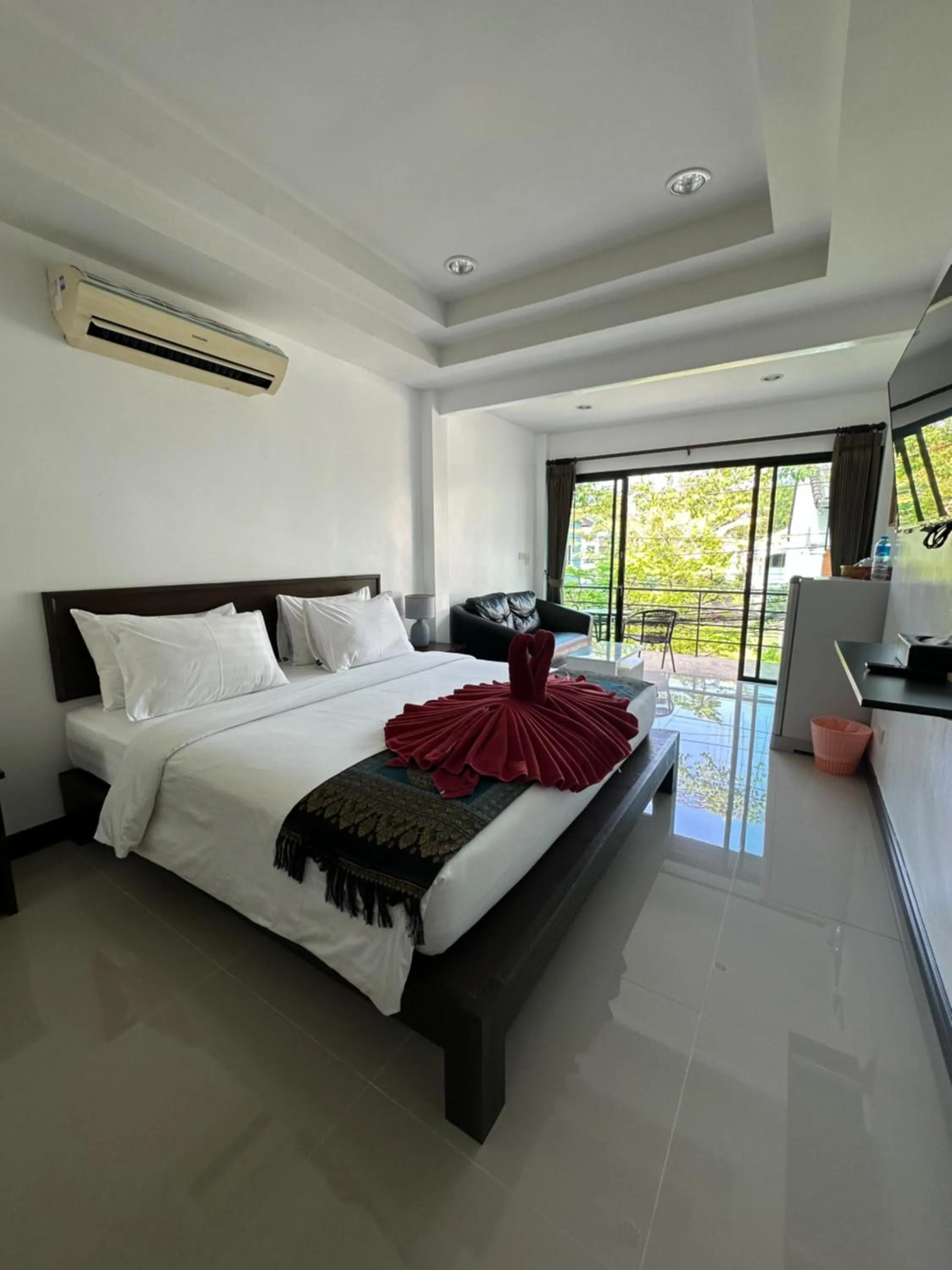 Bed in The Seashore Kamala Service Apartment