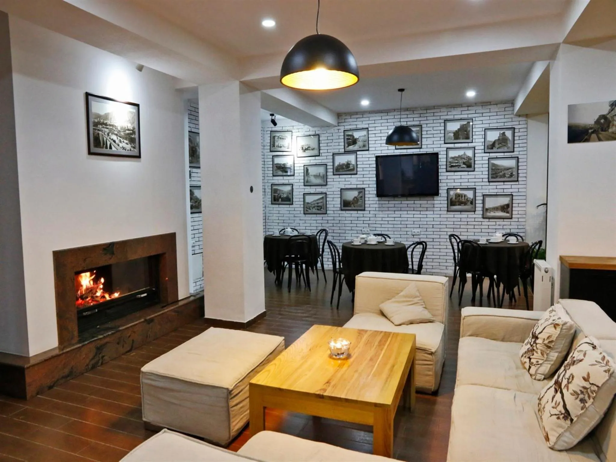 Seating area in Hotel Club-2100