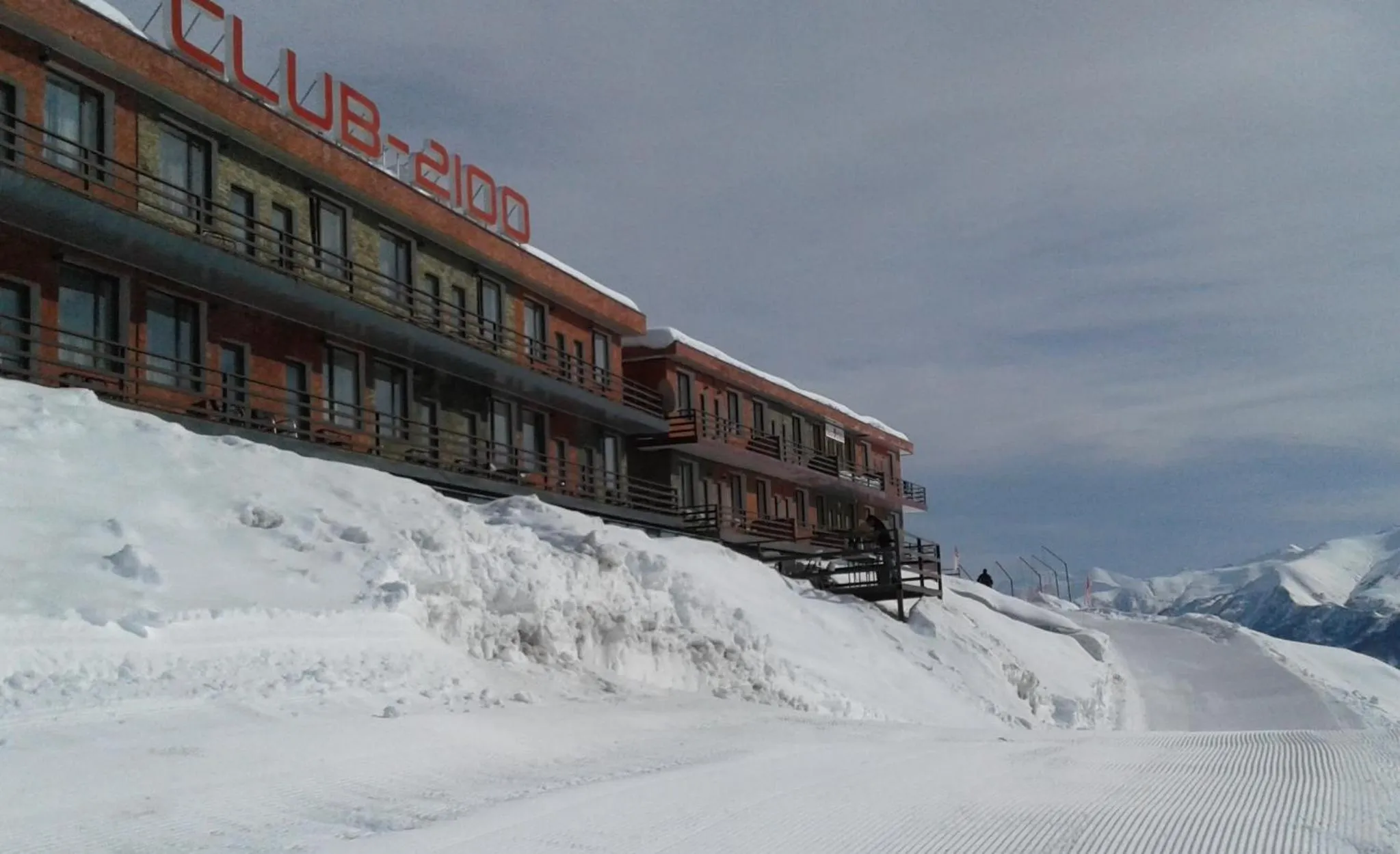 Property building in Hotel Club-2100