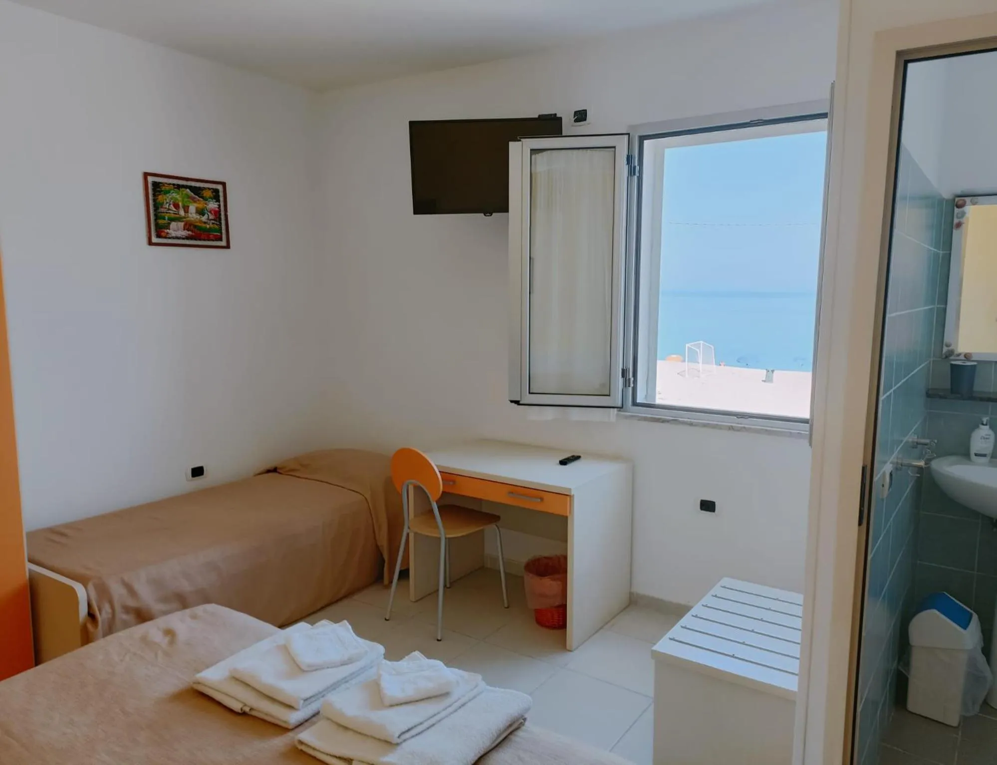 Property building, Bed in B&B Donna Nina