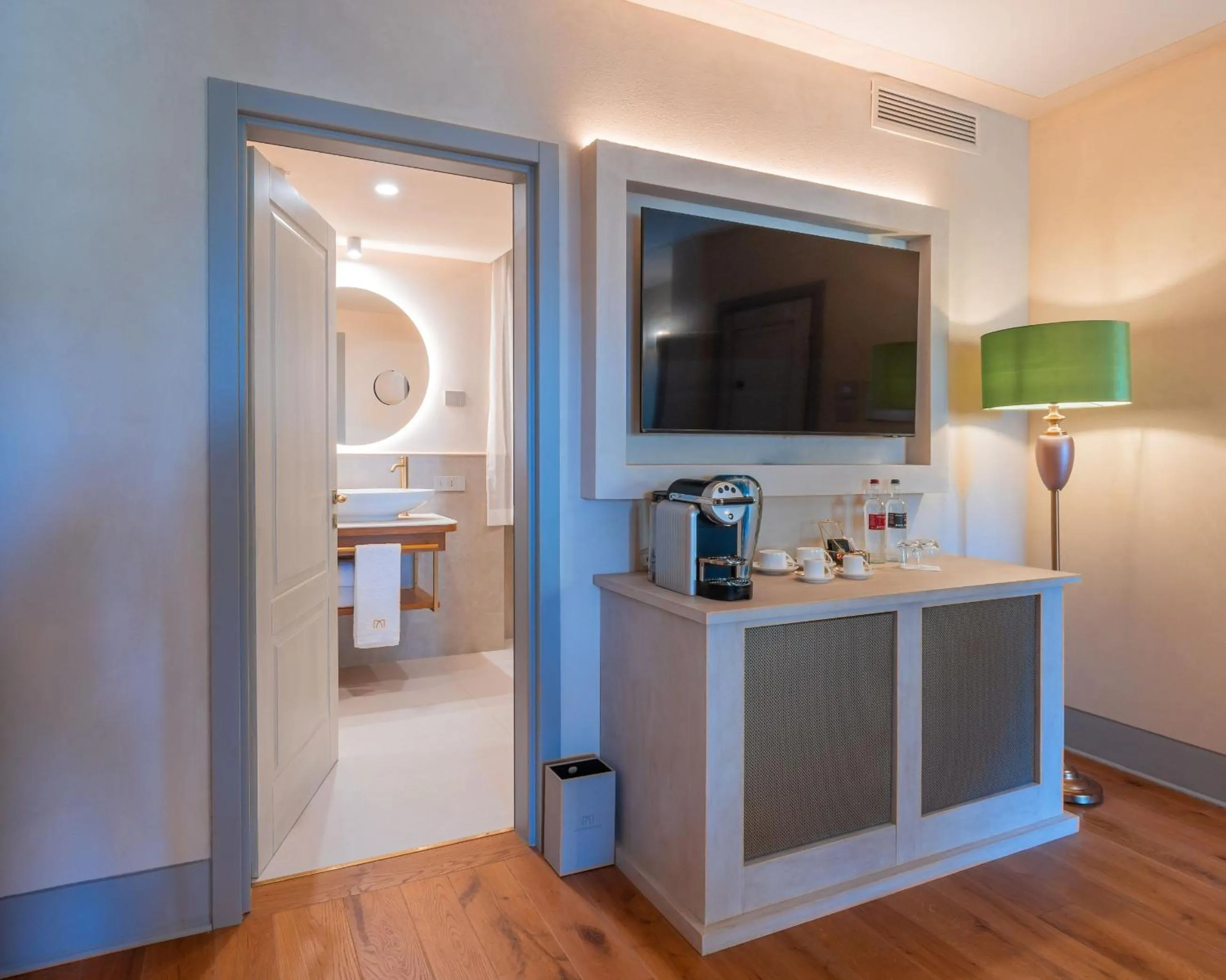 minibar in La Monastica Resort & Spa