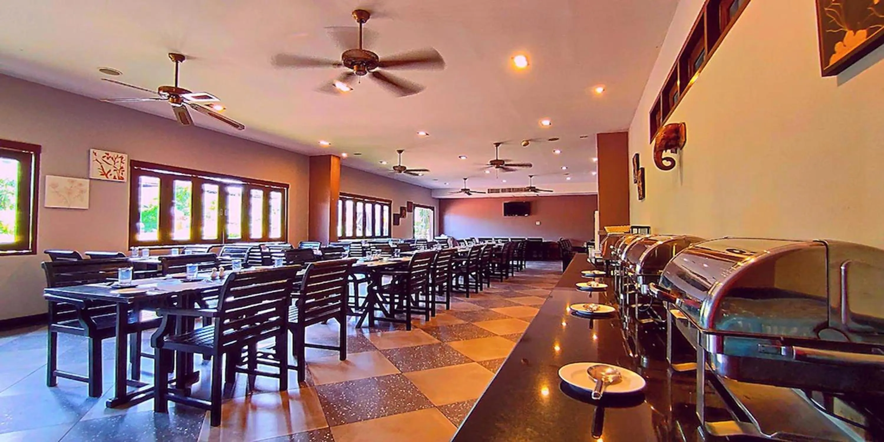 Restaurant/places to eat in Gazebo Resort Pattaya