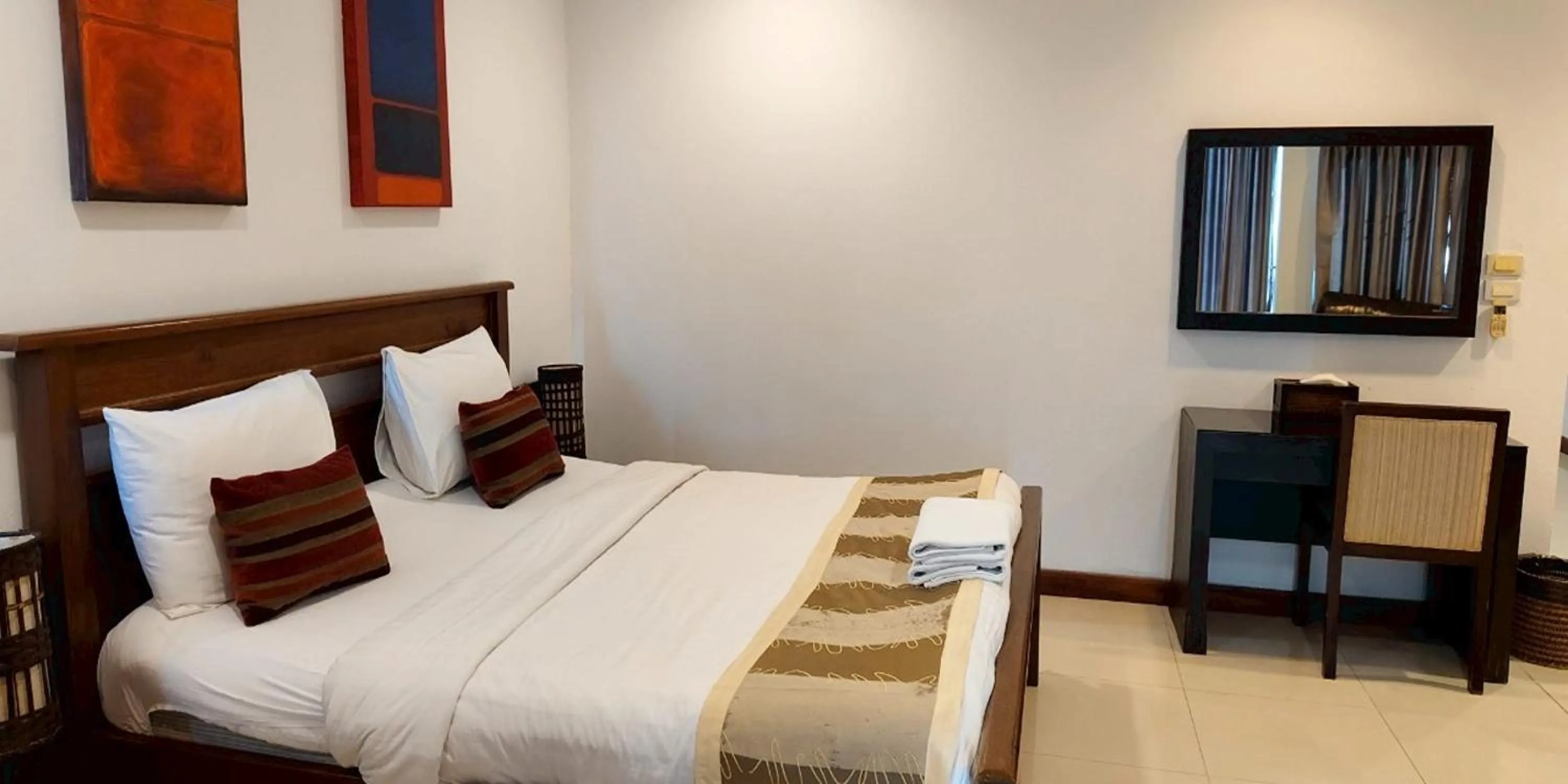 Bed in Gazebo Resort Pattaya