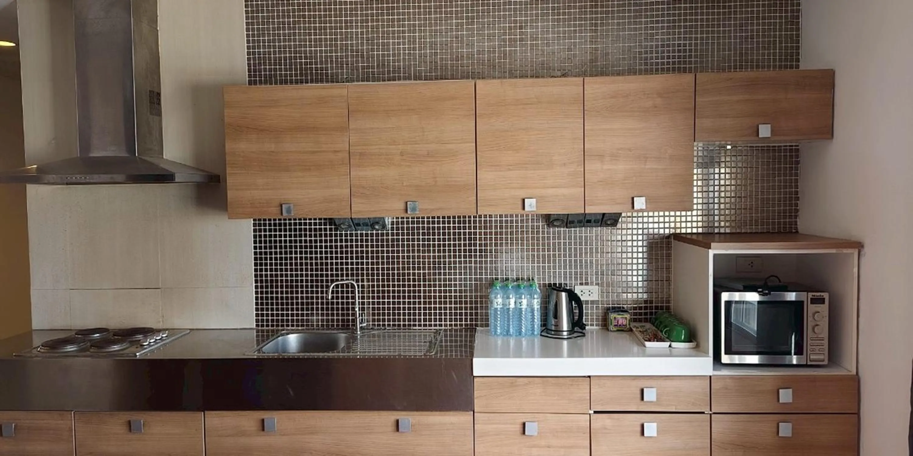 Kitchen or kitchenette in Gazebo Resort Pattaya