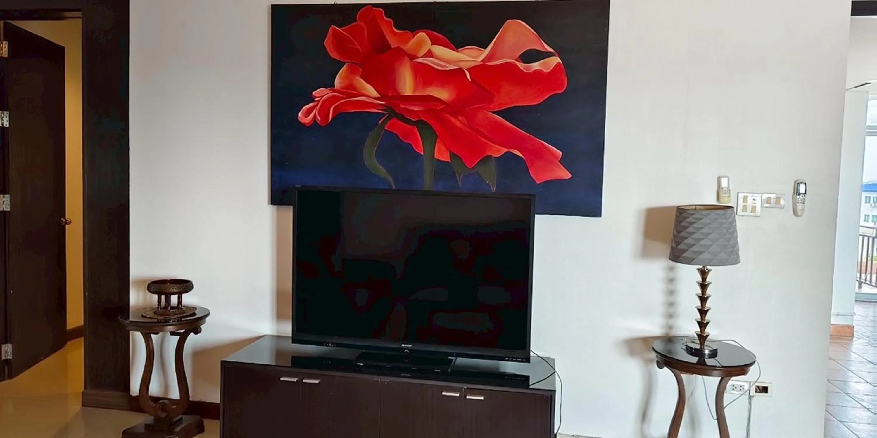 TV and multimedia in Gazebo Resort Pattaya