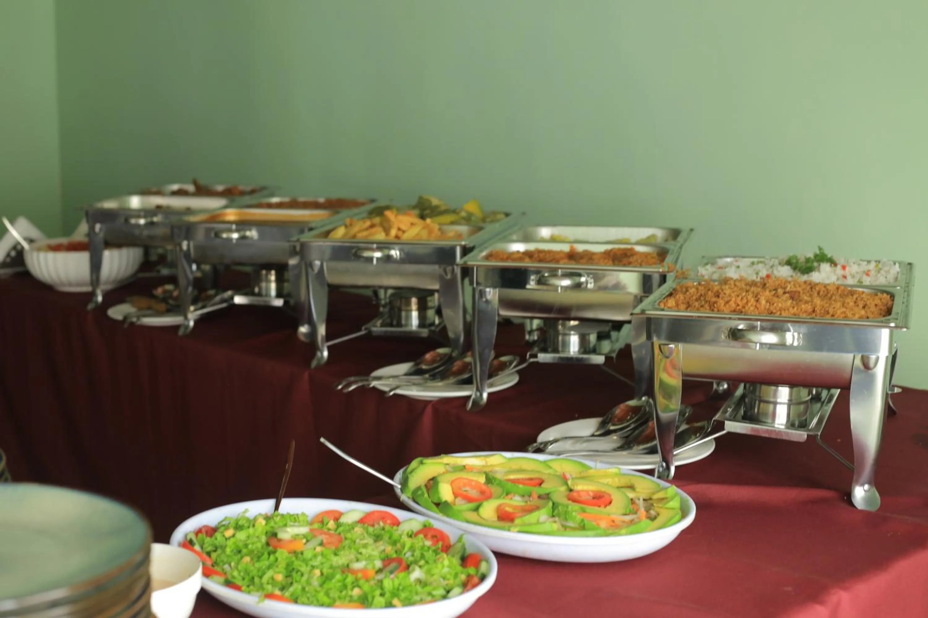 Food and drinks in Green View Apartments