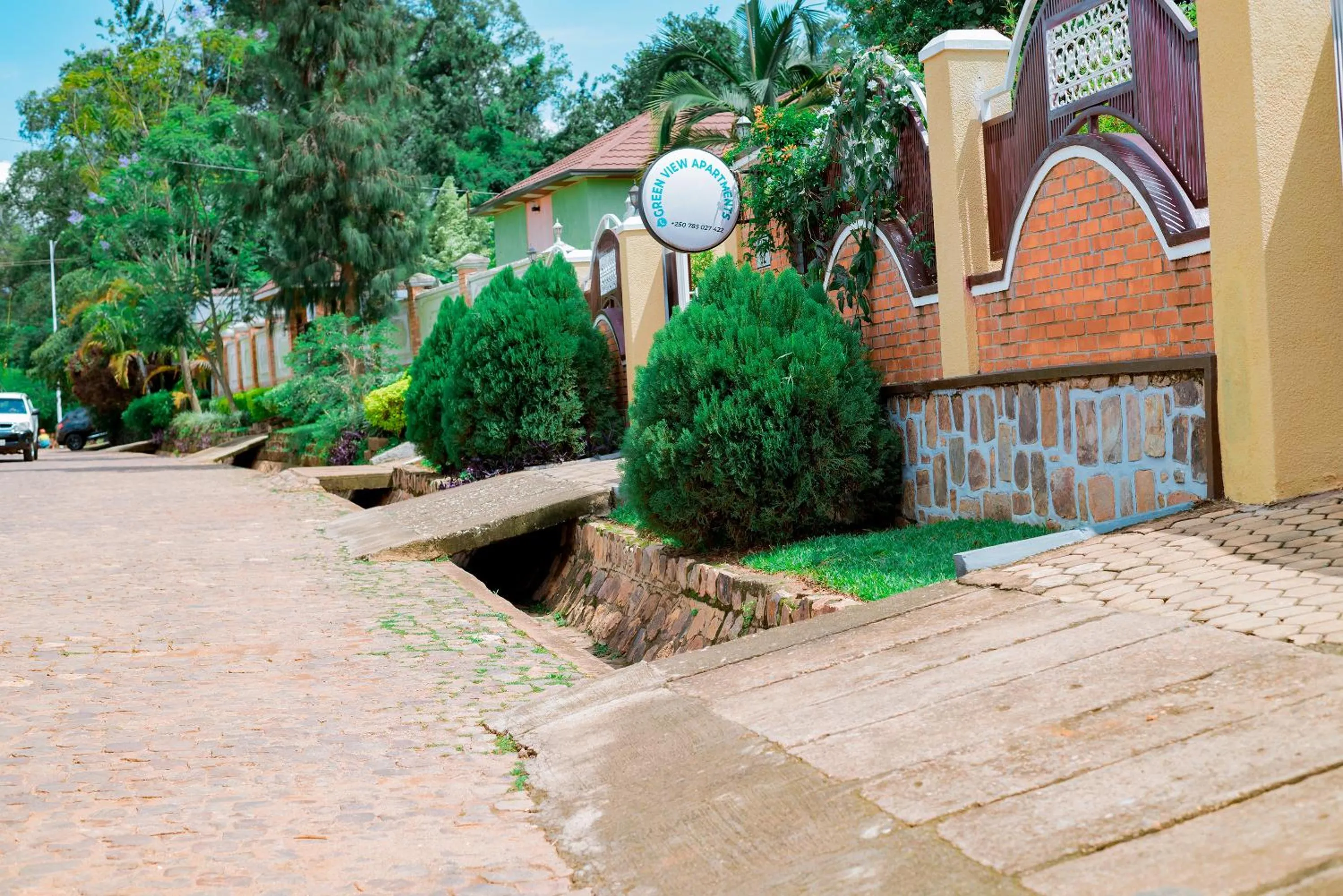 Quiet street view in Green View Apartments