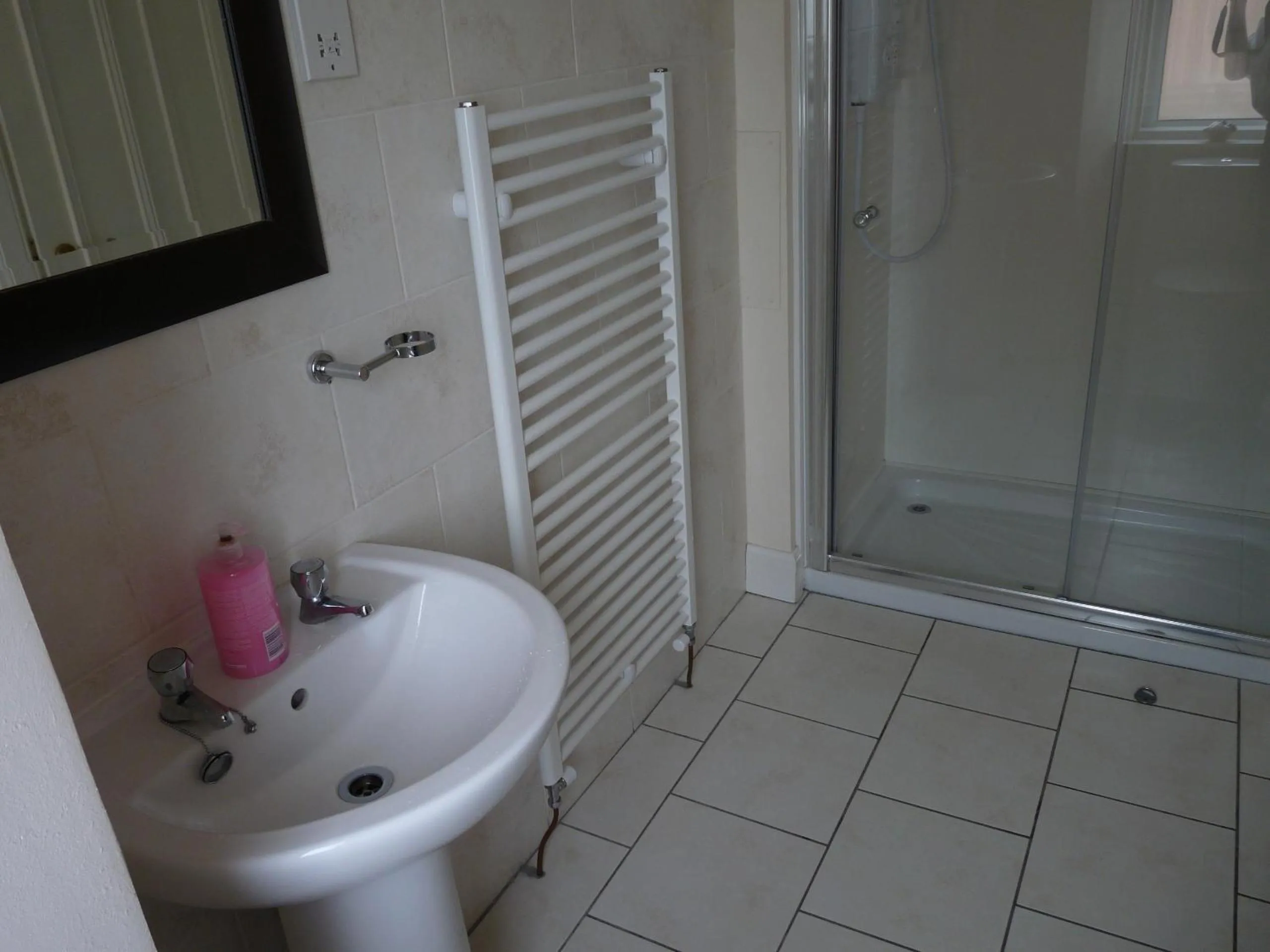 Bathroom in The Spinnaker Hotel