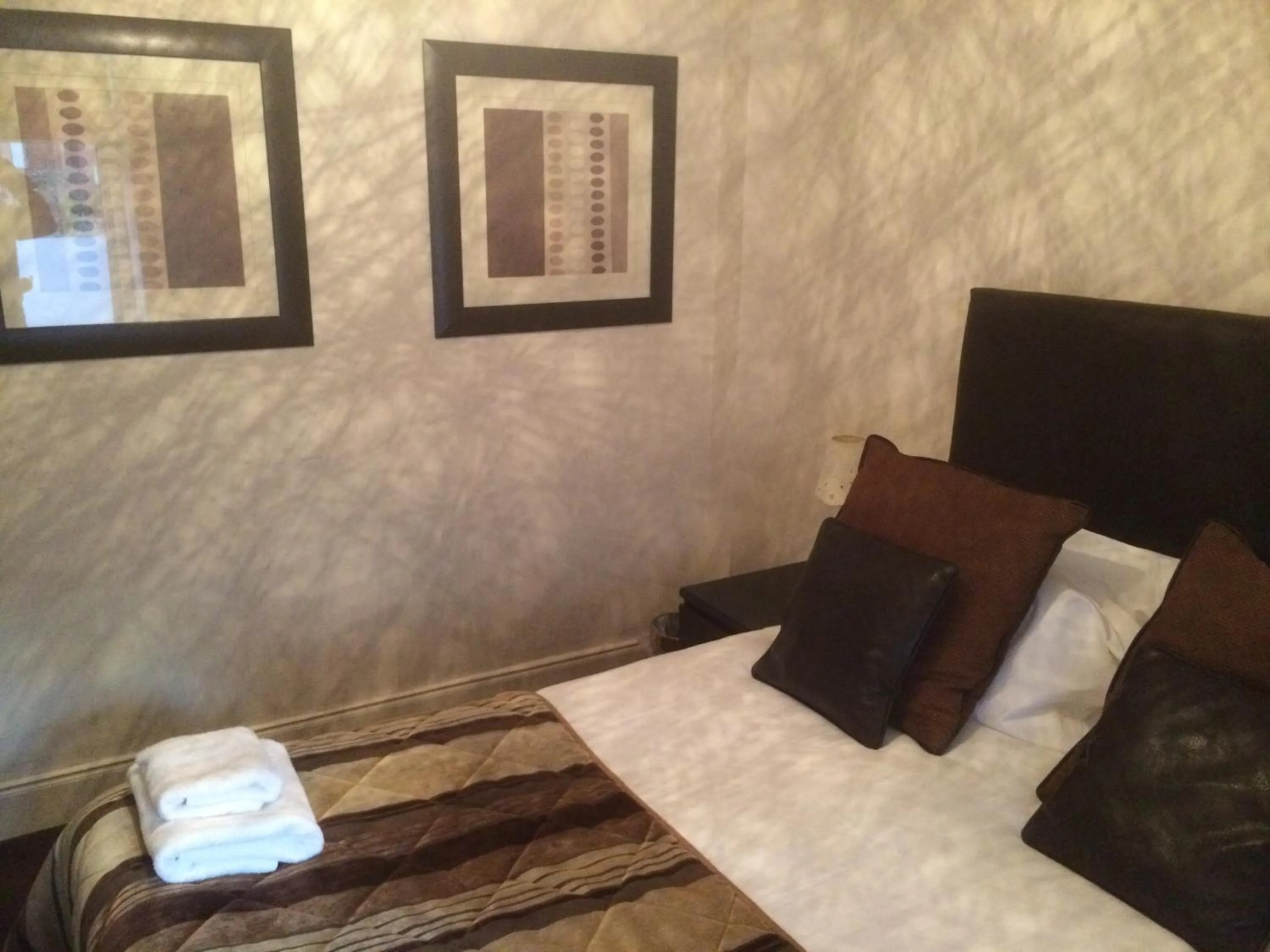 Bedroom, Bed in The Spinnaker Hotel