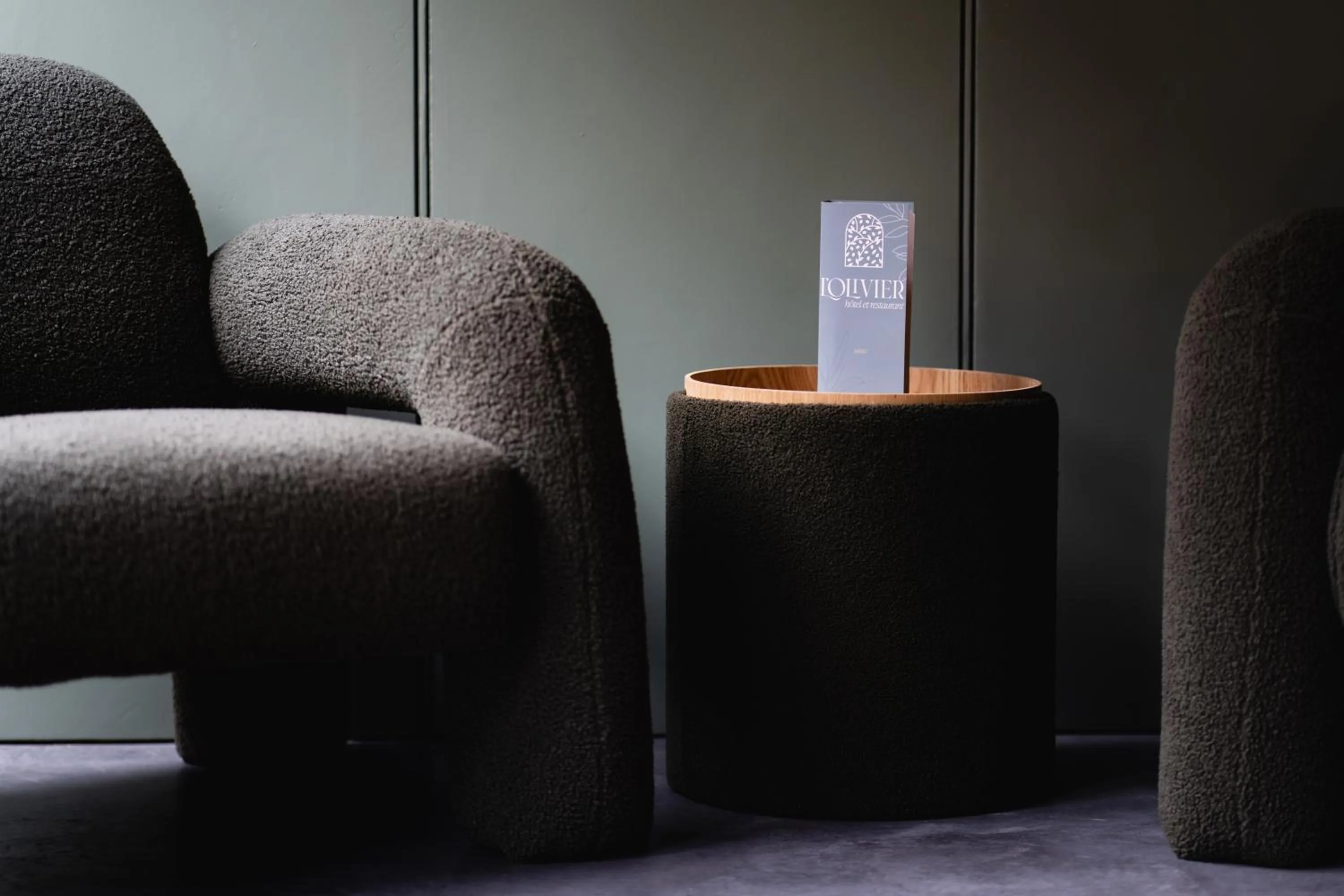 Seating area in L'Olivier