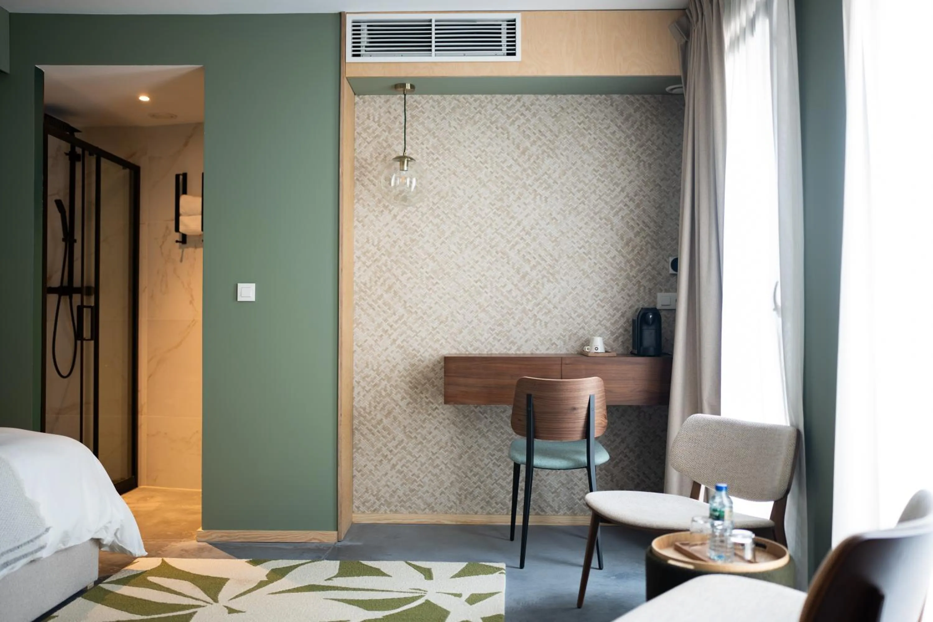 Bathroom in L'Olivier