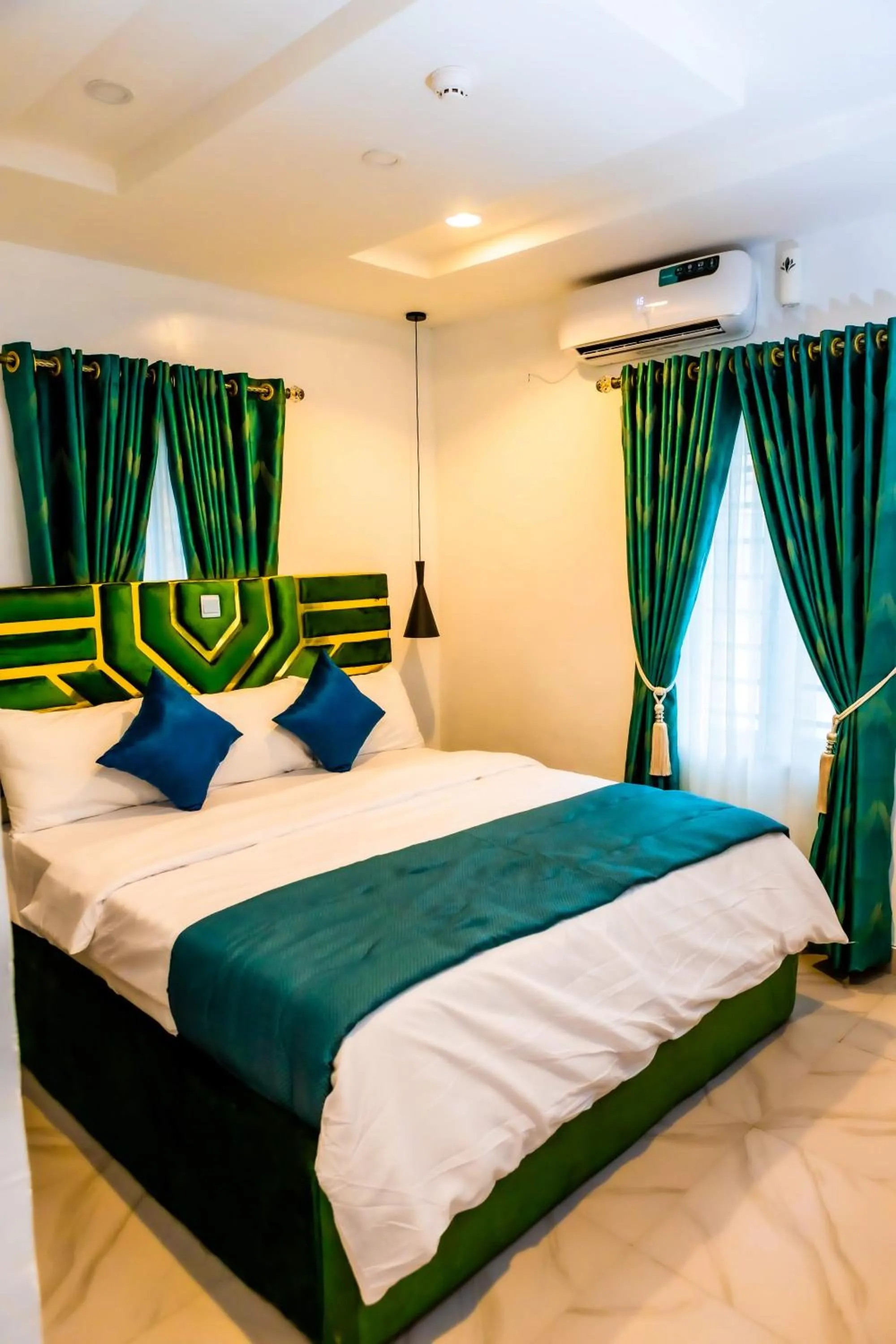 Bedroom, Bed in El Elyon Hotel and Suites