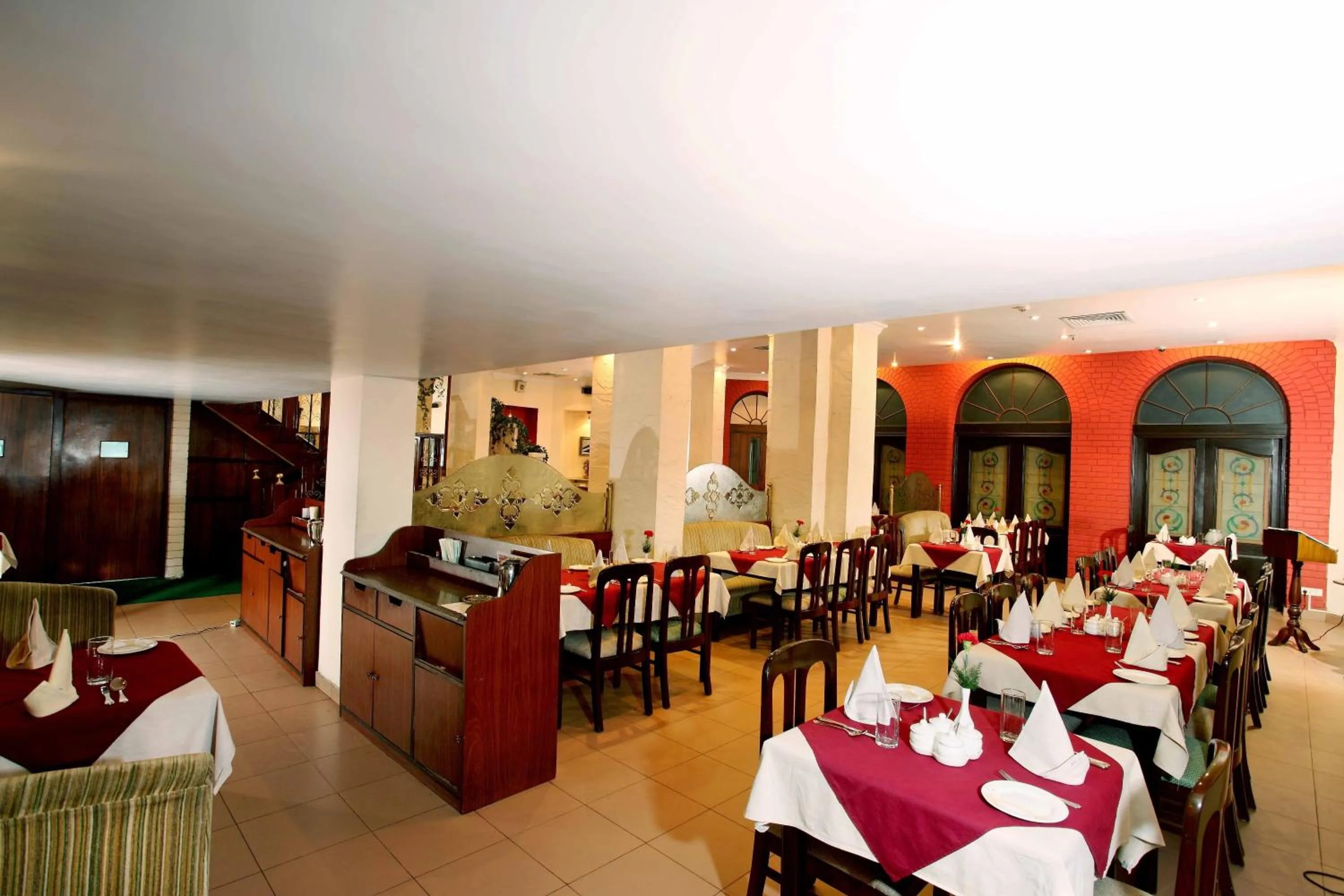 Restaurant/places to eat in The Astor