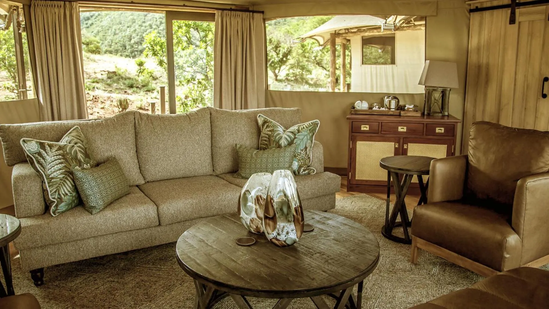 Living room in Nkomazi Game Reserve by NEWMARK