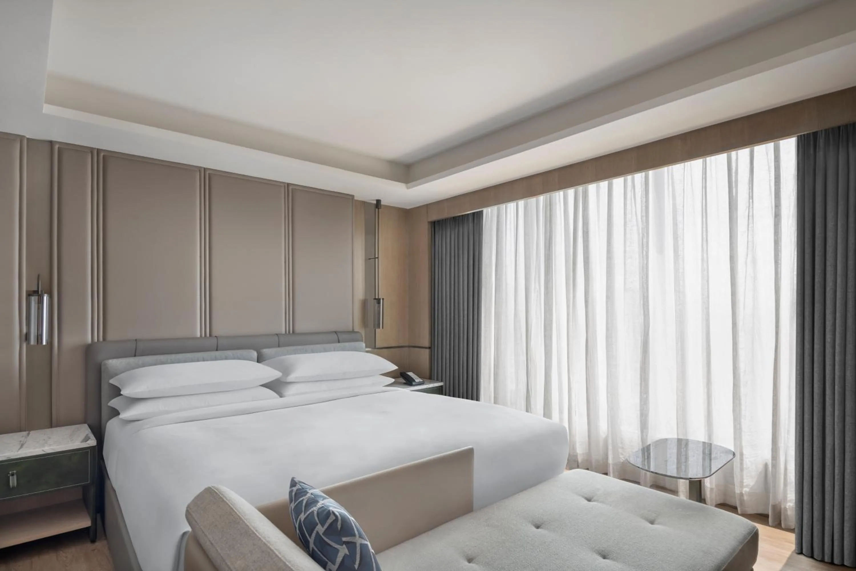 Bed in Navi Mumbai Marriott