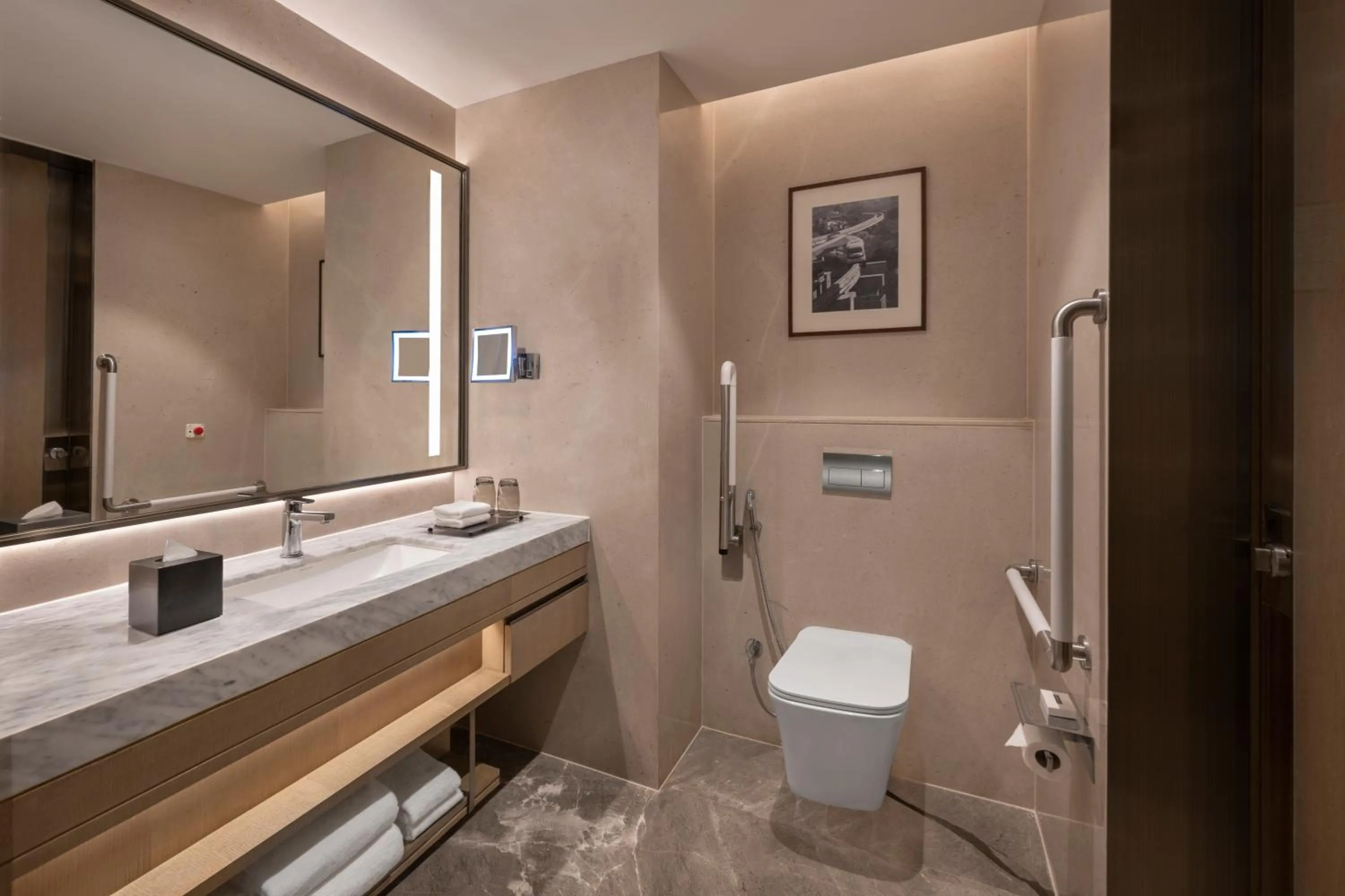 Bathroom in Navi Mumbai Marriott