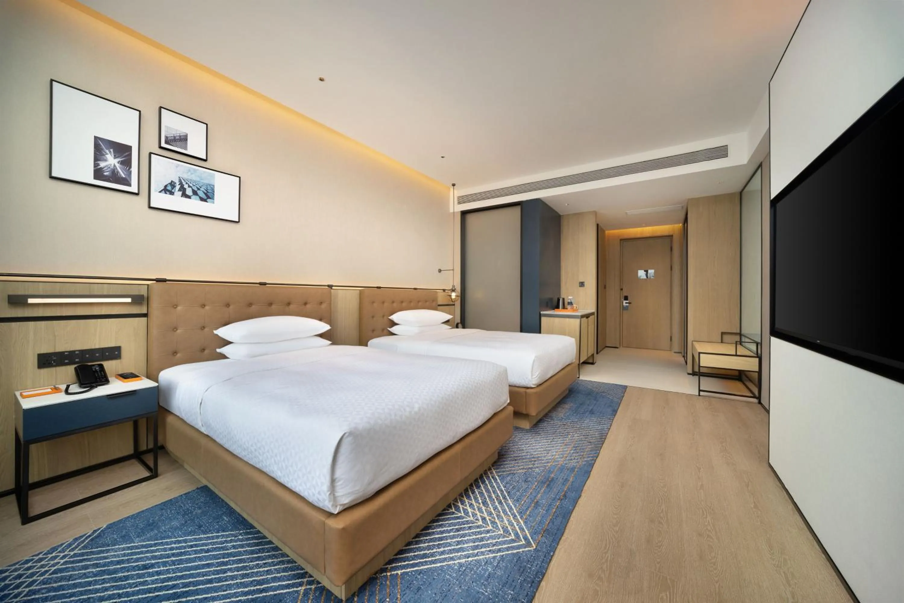 Bed in Four Points by Sheraton Chengdu, High-Tech Zone Exhibition Center