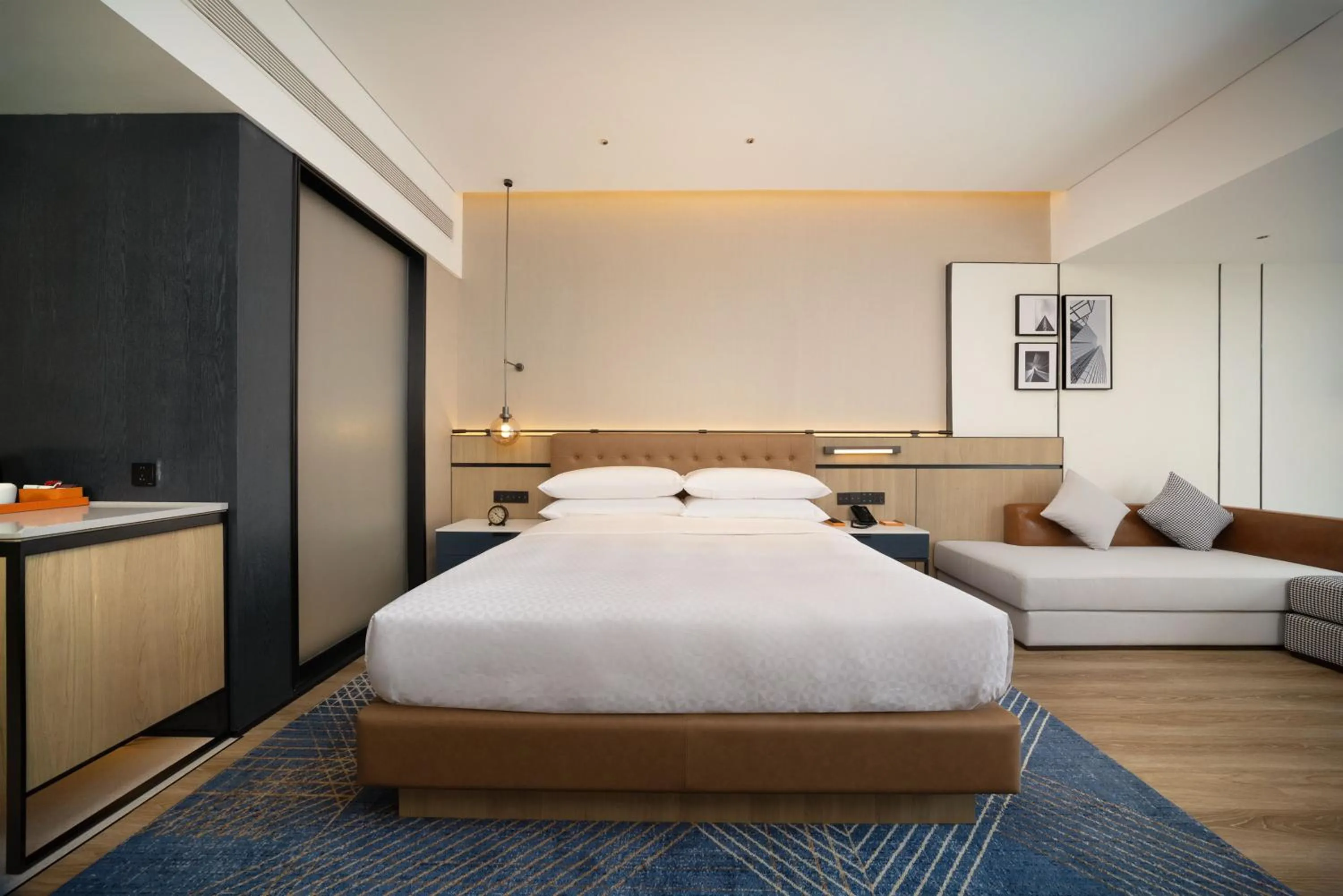 Bed in Four Points by Sheraton Chengdu, High-Tech Zone Exhibition Center