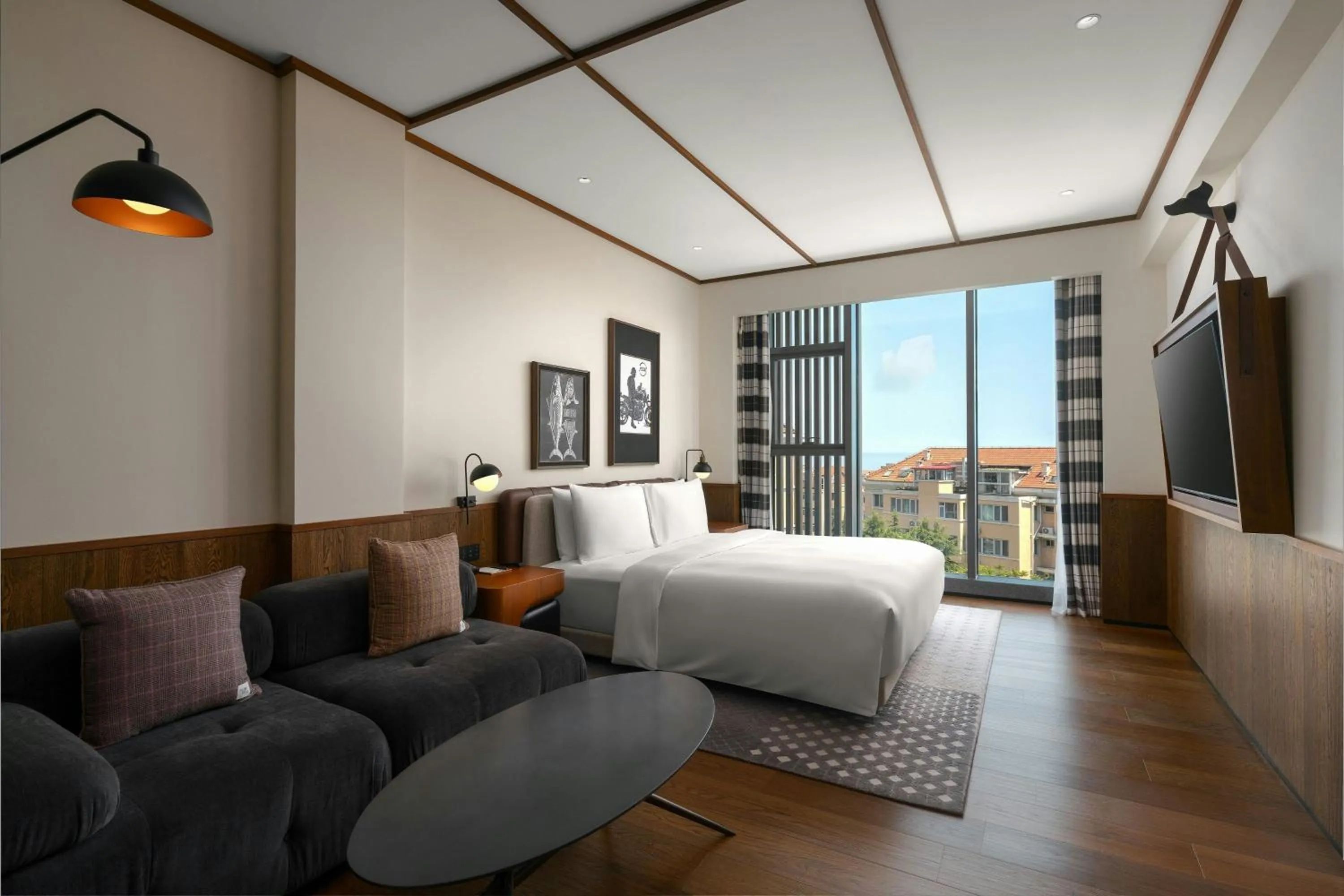 Photo of the whole room, Bed in Flow and Co. Qingdao, Autograph Collection