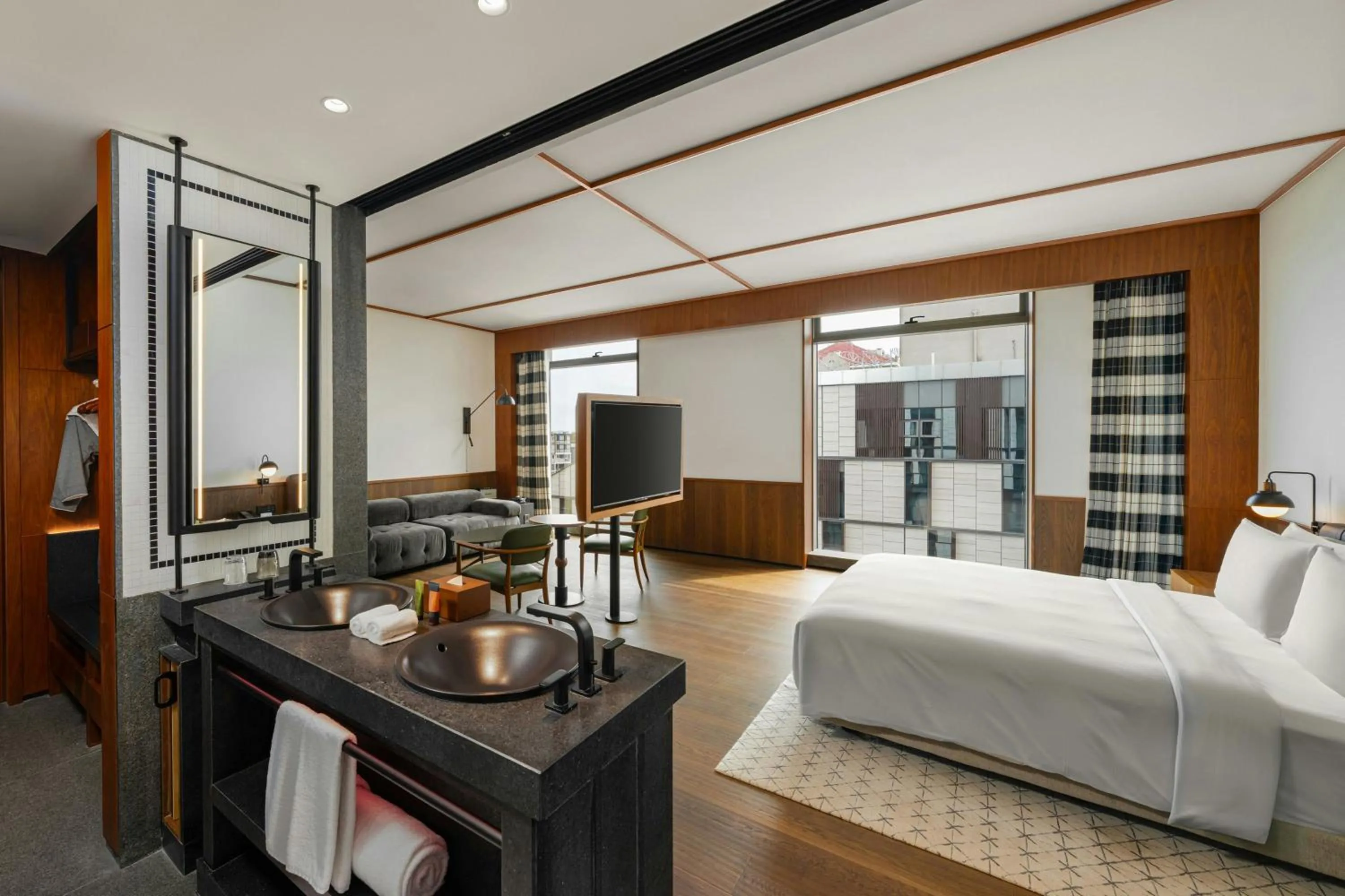 Photo of the whole room, Bed in Flow and Co. Qingdao, Autograph Collection