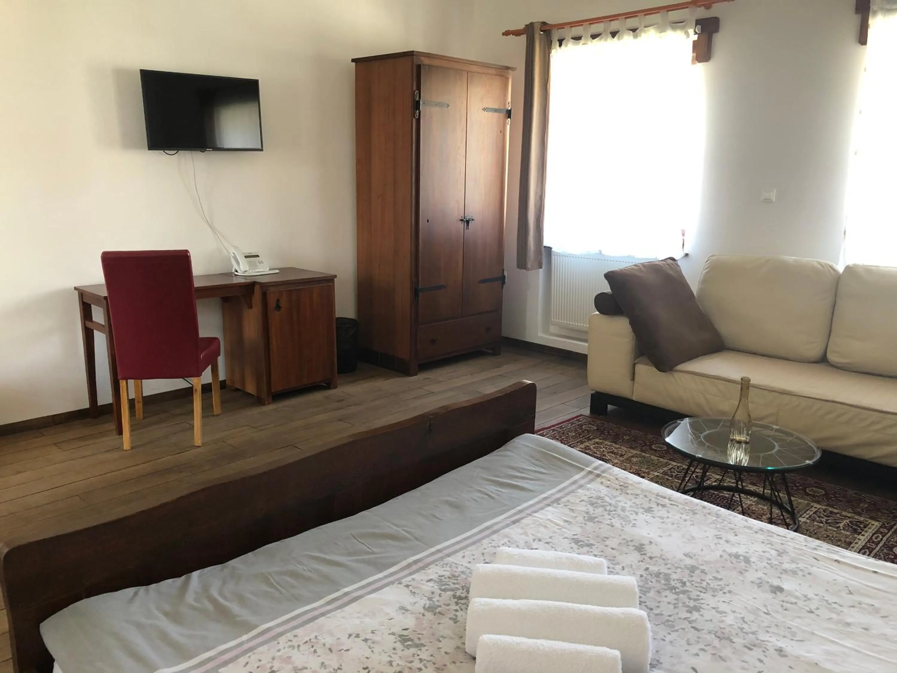 TV and multimedia in Hotel Lug