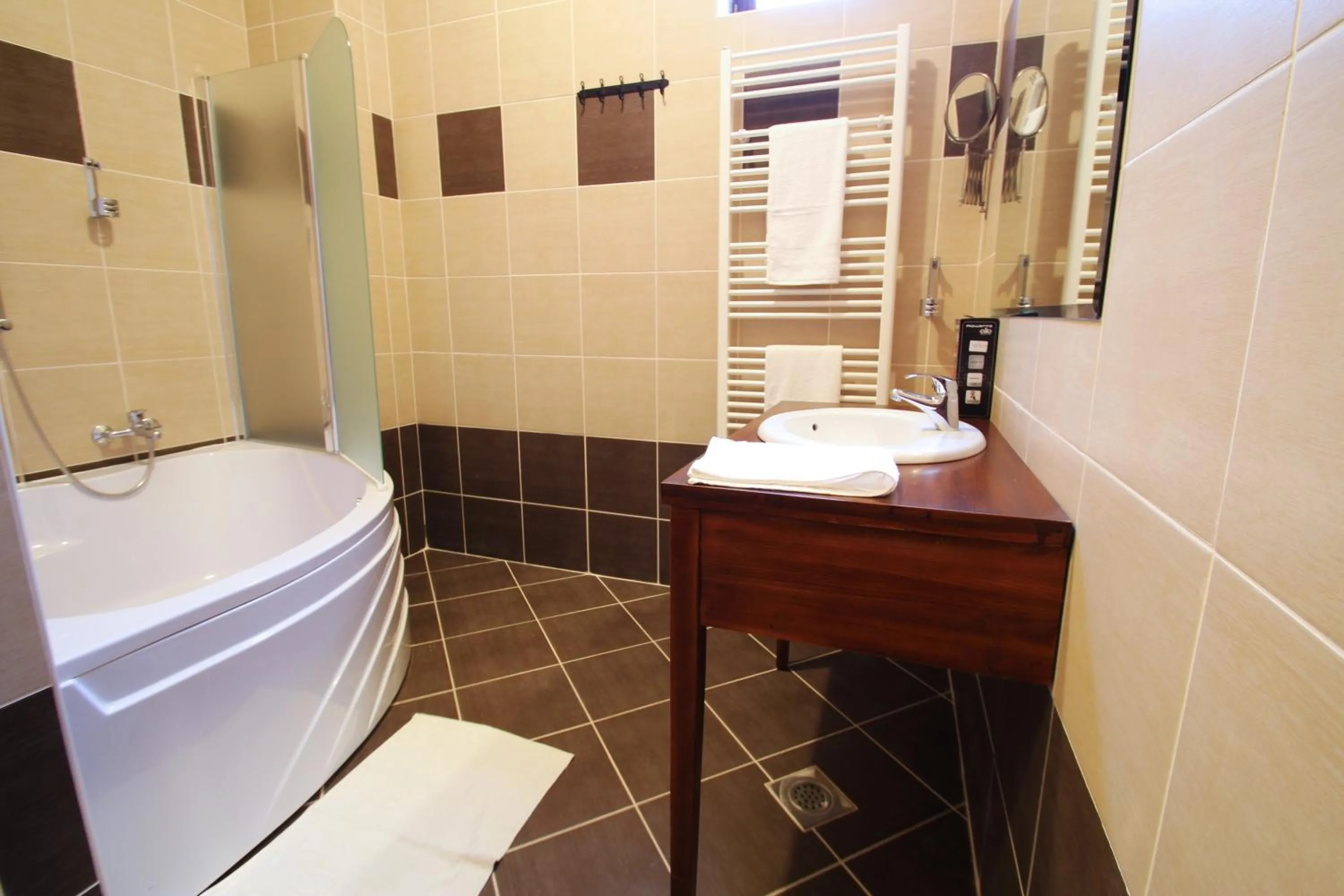 Bathroom in Hotel Lug