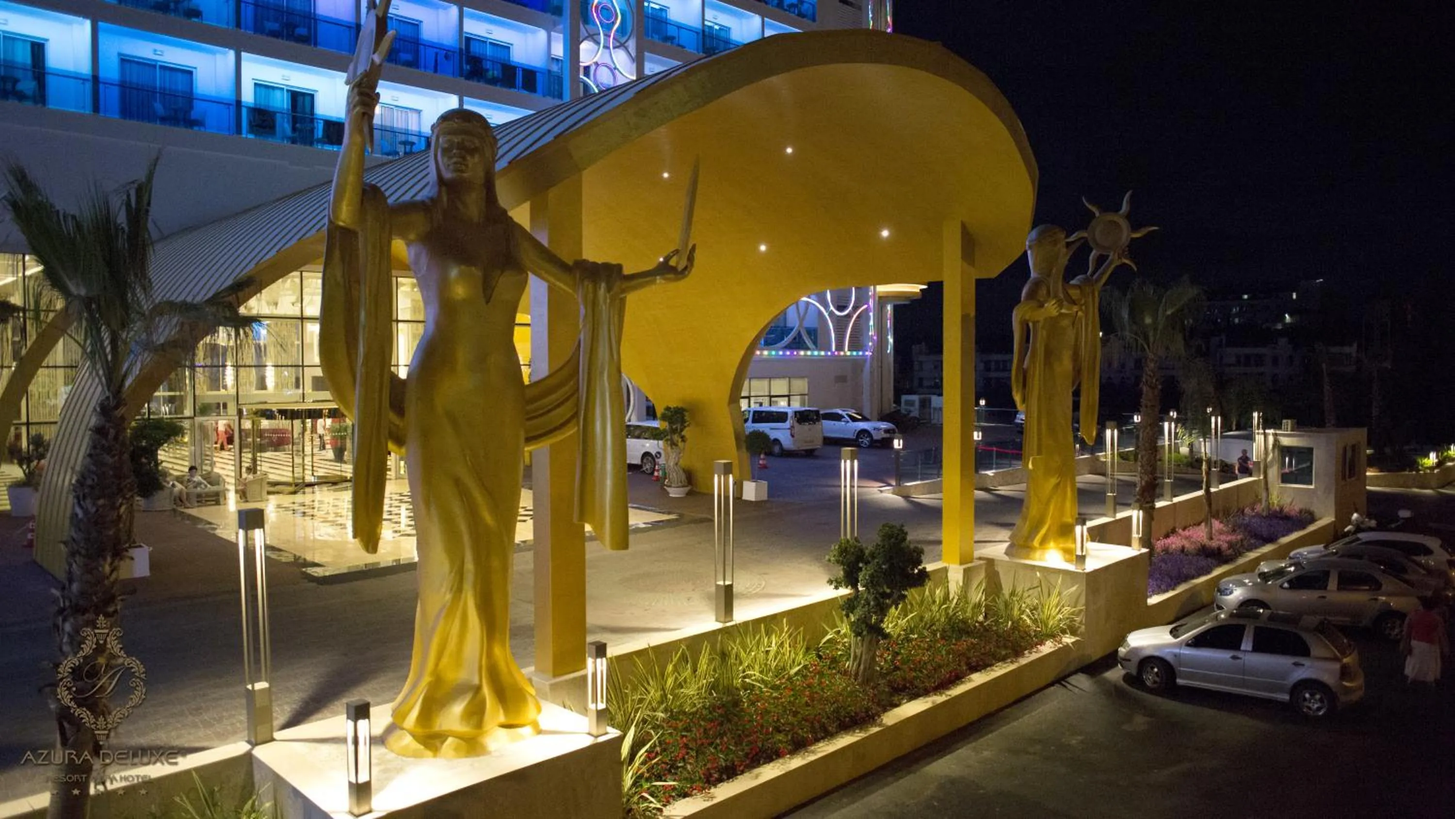 Facade/entrance in Azura Deluxe Resort & Spa - Ultra All Inclusive