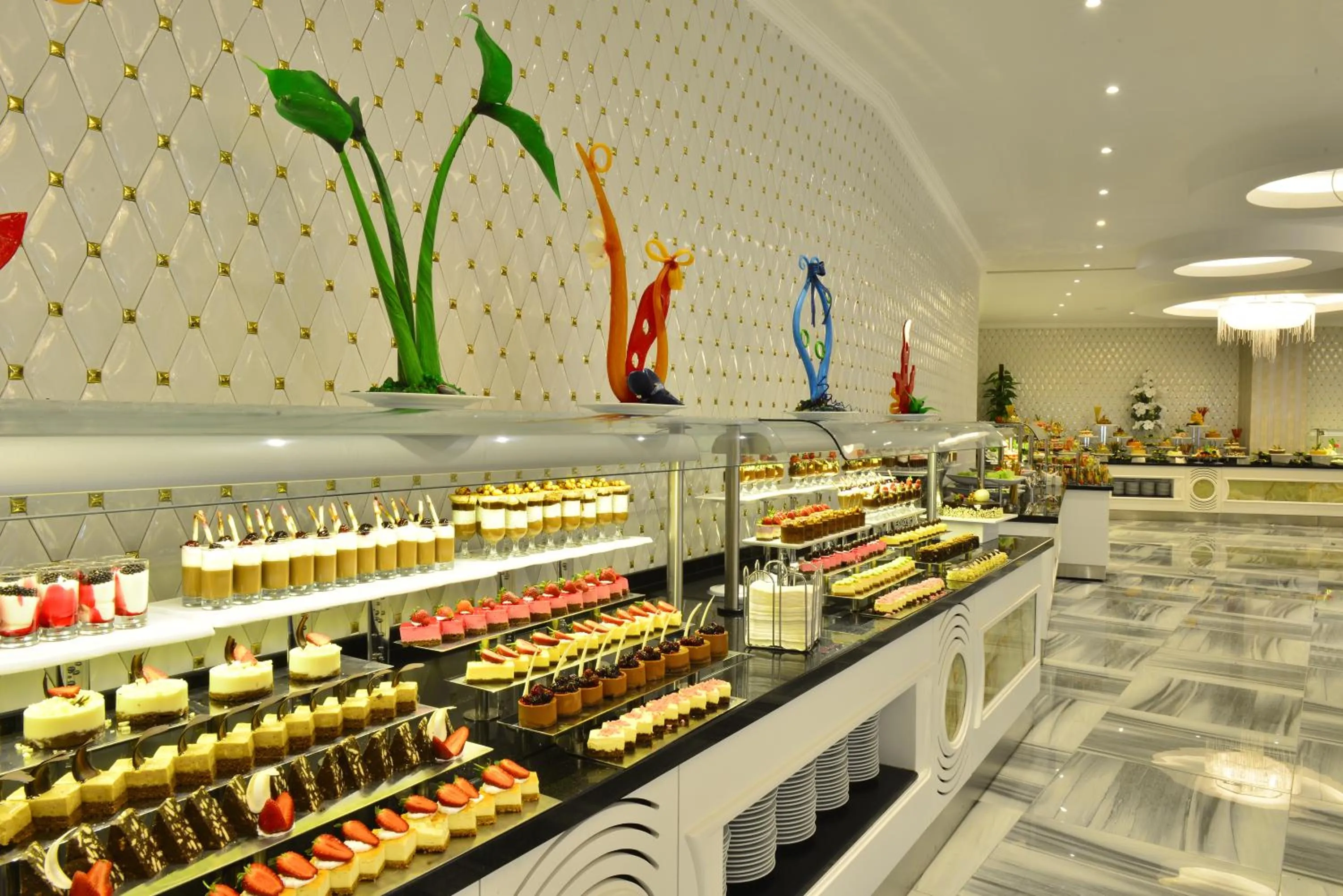 Food and drinks in Azura Deluxe Resort & Spa - Ultra All Inclusive