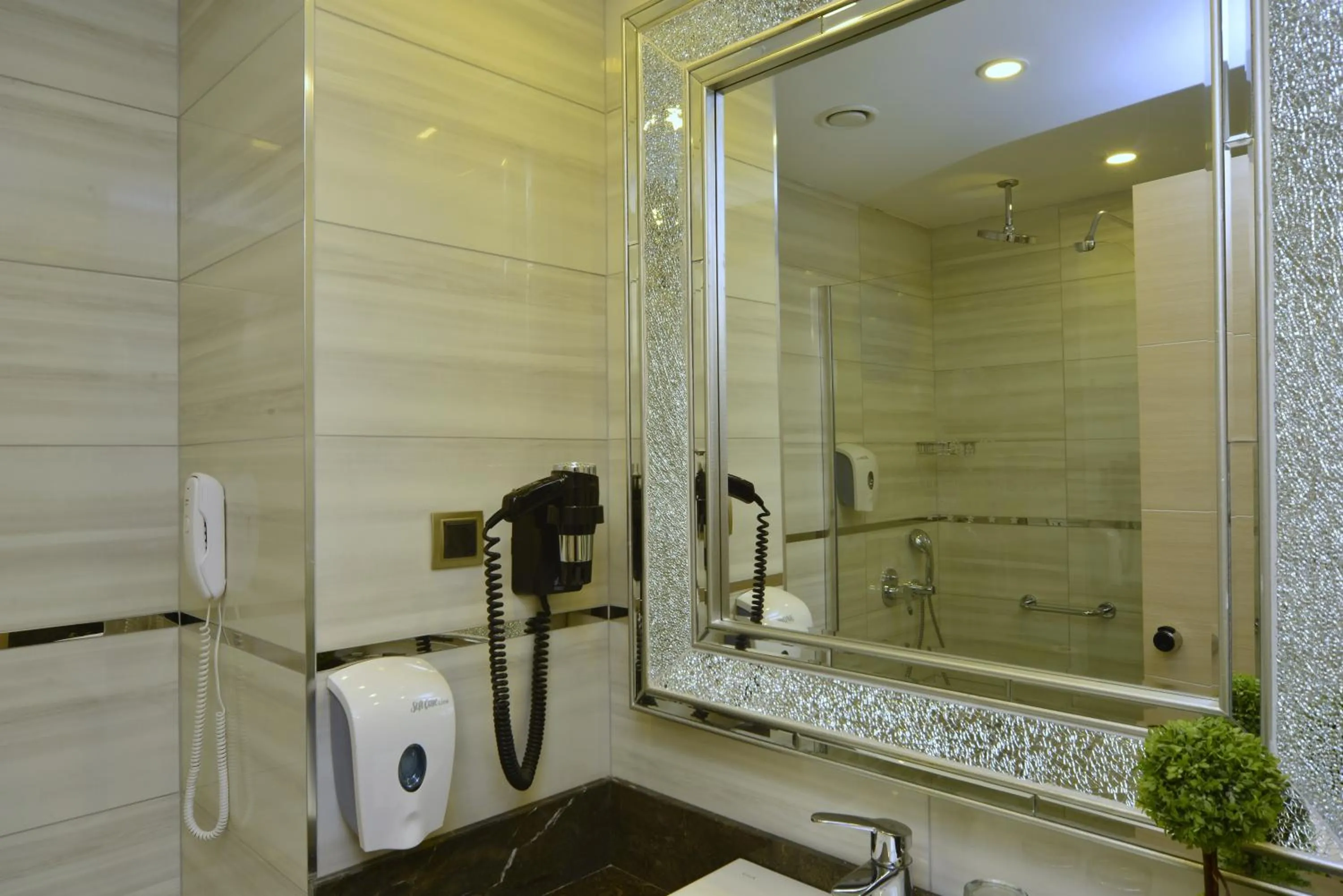 Toilet in Azura Deluxe Resort & Spa - Ultra All Inclusive