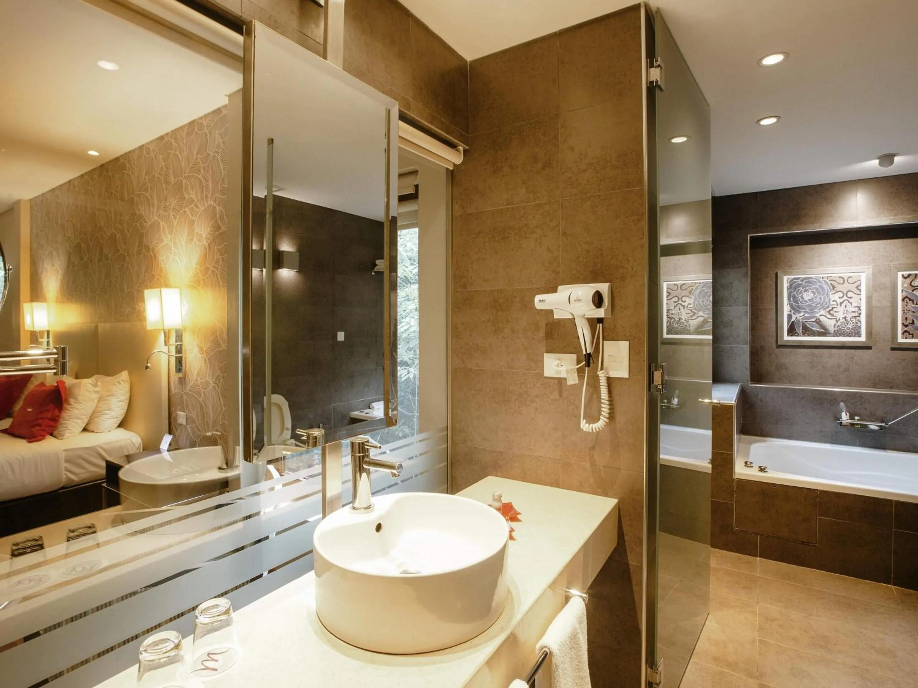 Bedroom in Mercure Iguazu Hotel Iru