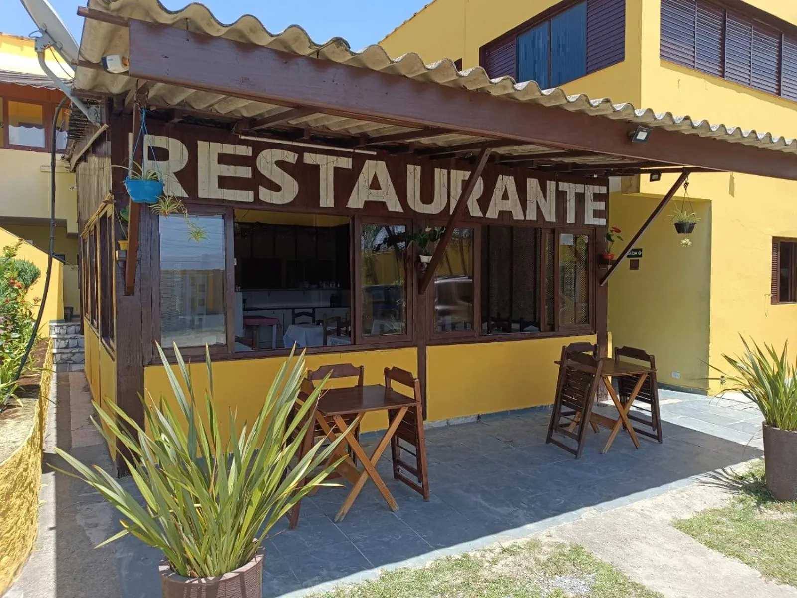 Restaurant/places to eat in Pousada e Restaurante Frente Mar H Guarujá