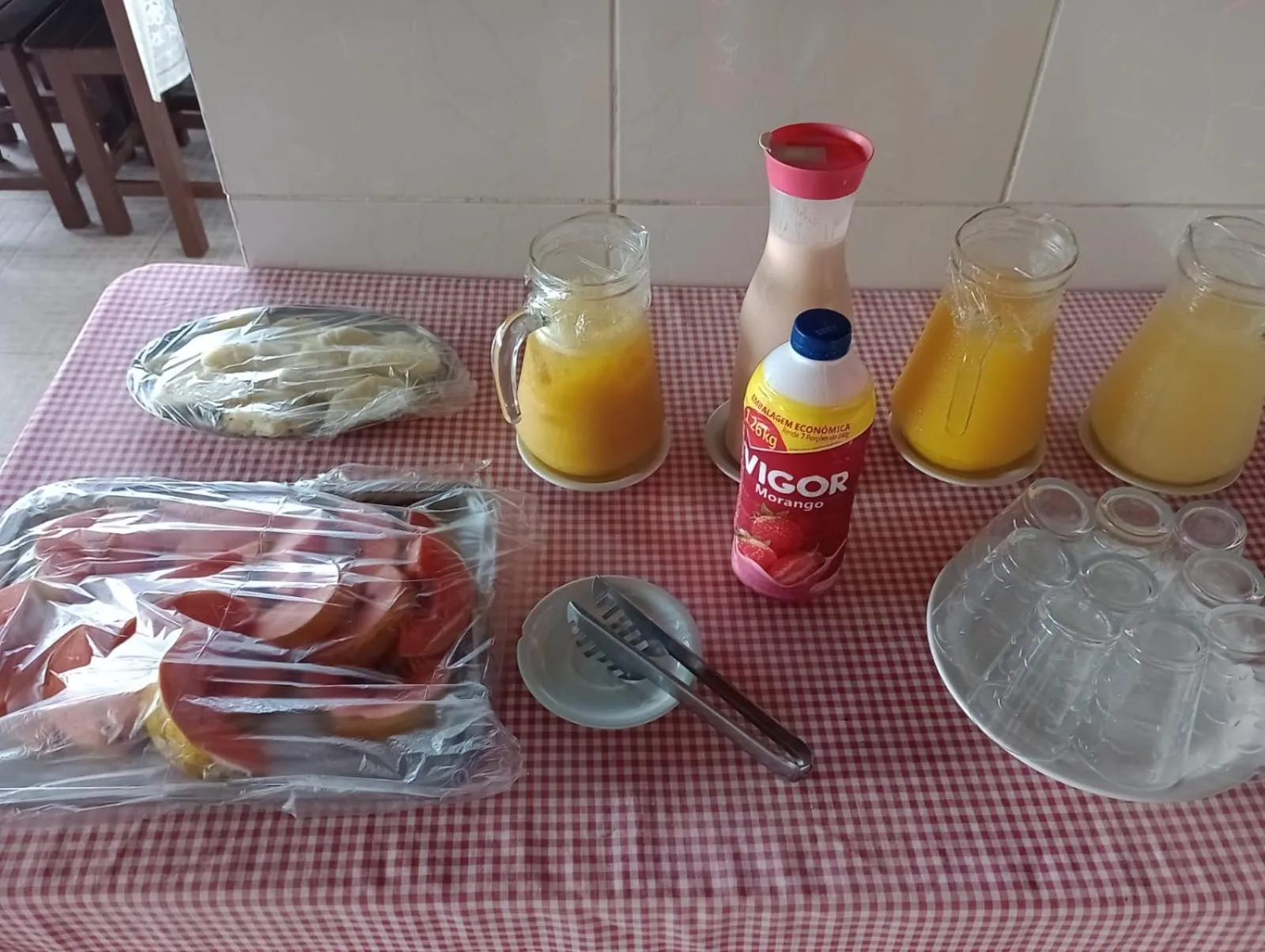 Breakfast in Pousada e Restaurante Frente Mar H Guarujá